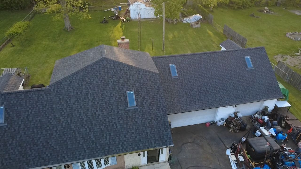 Country Home with a New life by Level Up Roofing and Restoration Services LLC