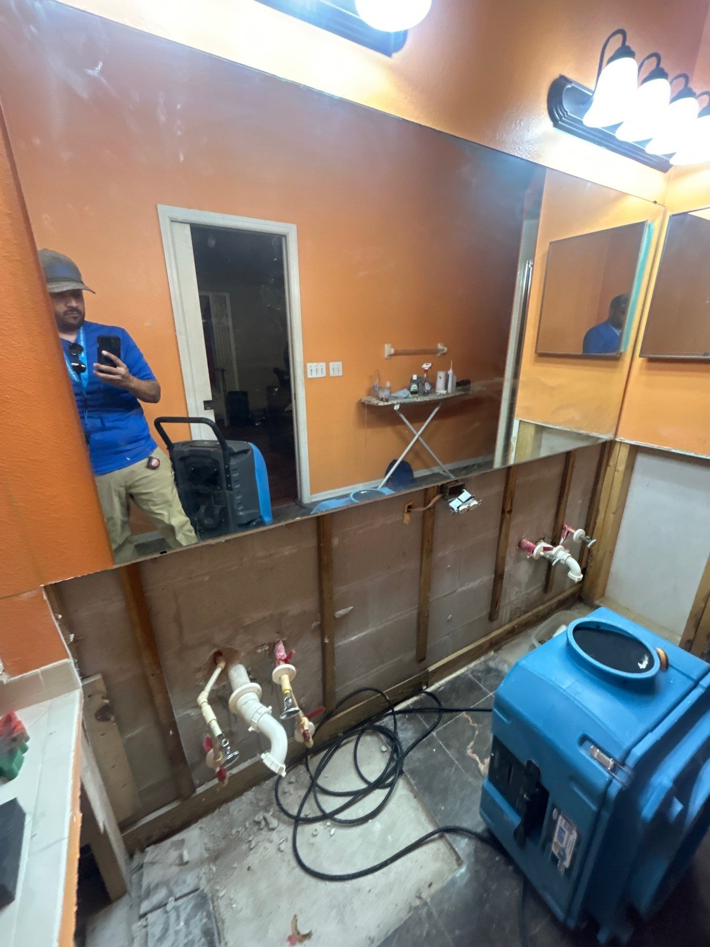 Mold Inspection & Removal In Riverview, FL by Ampm Restoration Services