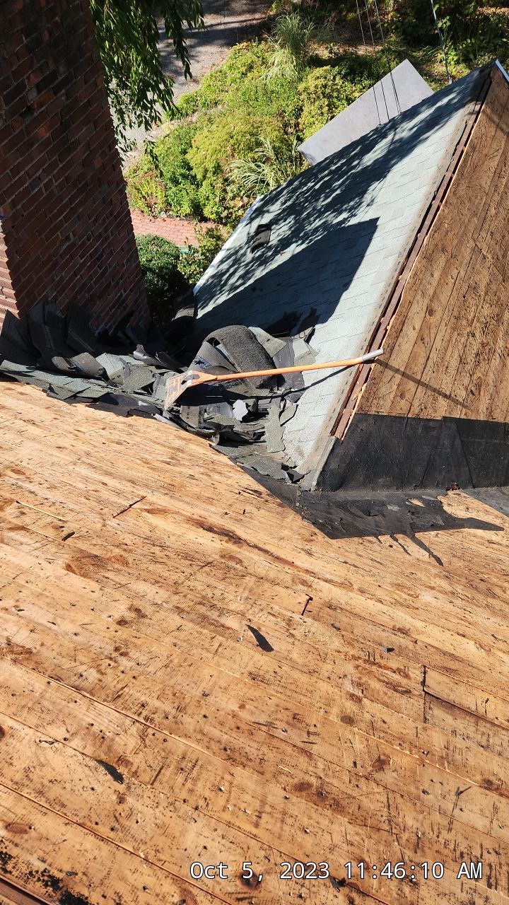 Residential Roofing Installation using Owens Corning TruDefinition Williamsburg gray by A Plus Exterior