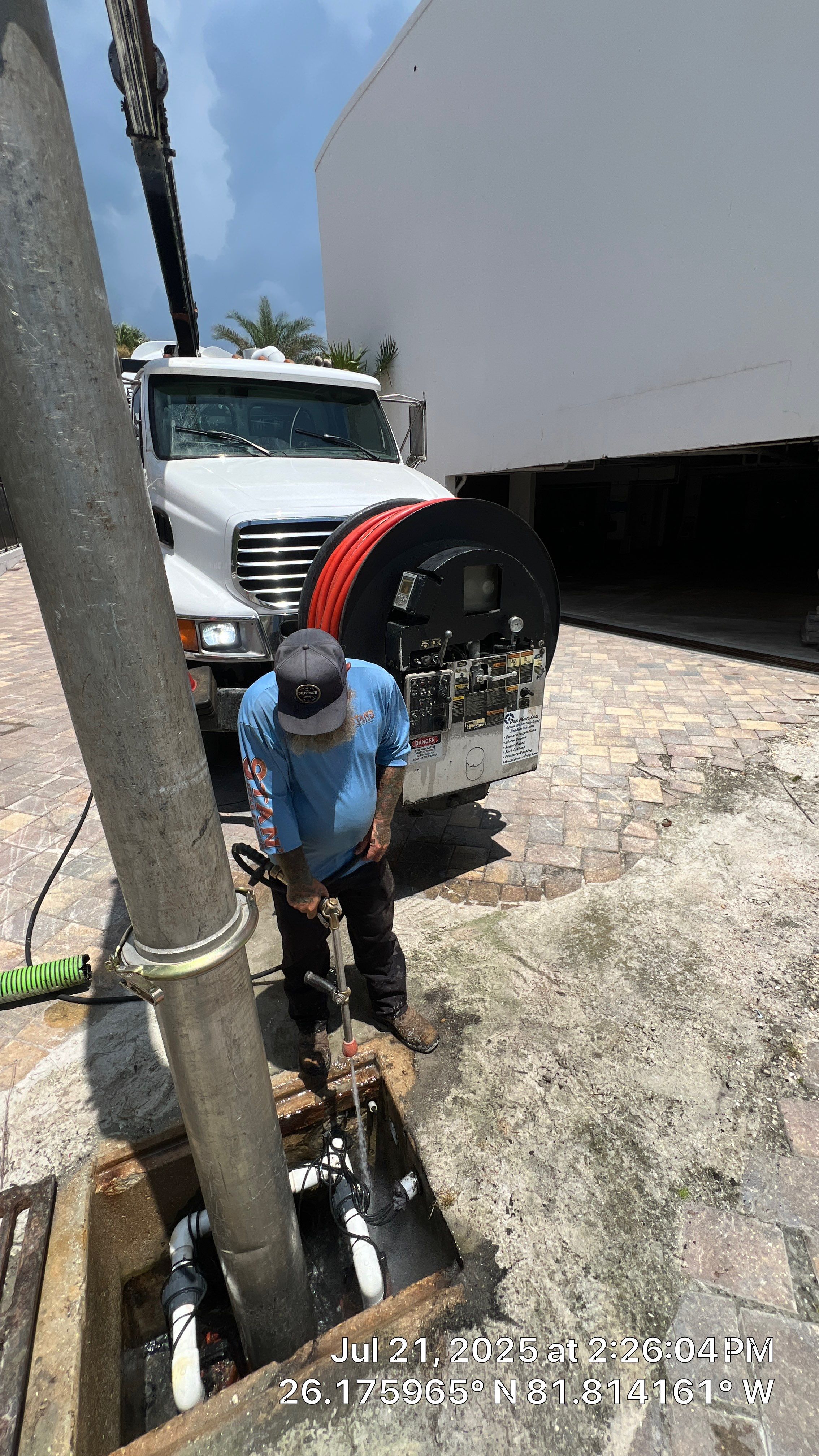 Naples Condo Complex Stormwater System Maintenance and Hurricane Cleanup by APS Power & Water