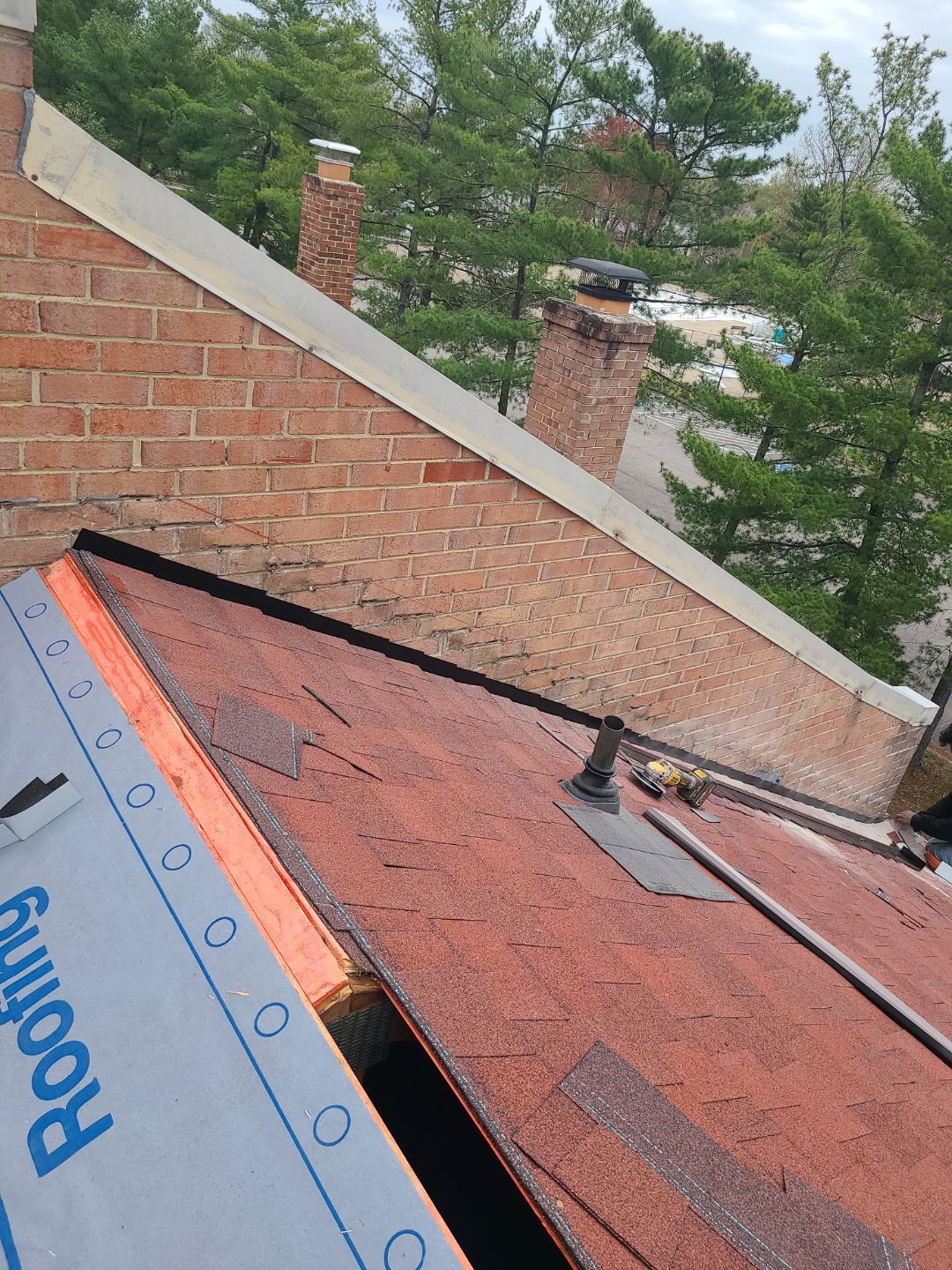 Springfield: Residential Roof Replacement with CertainTeed Landmark Pro in Max Def Red Oak by RM Banning, Inc.