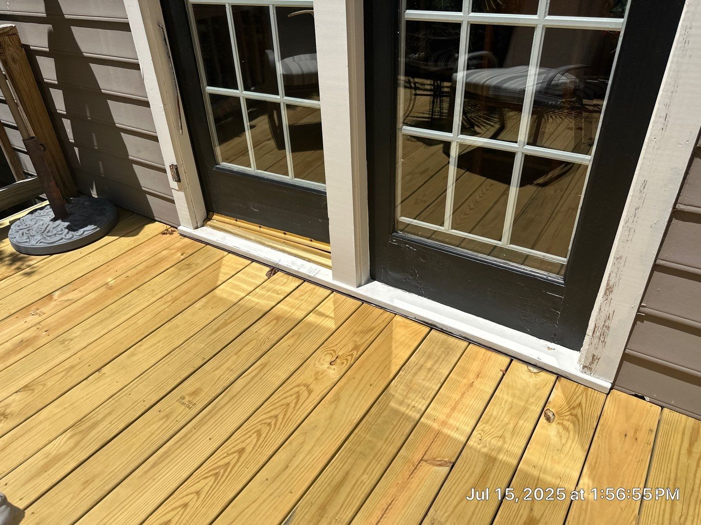 Wood Deck using Wood Sealant by DuraSeal