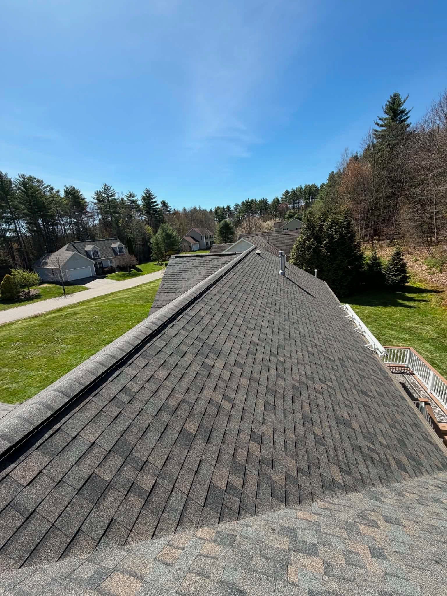 🏡 Bold Contrast, Big Upgrade – Keene, NH by Tall pine roofing