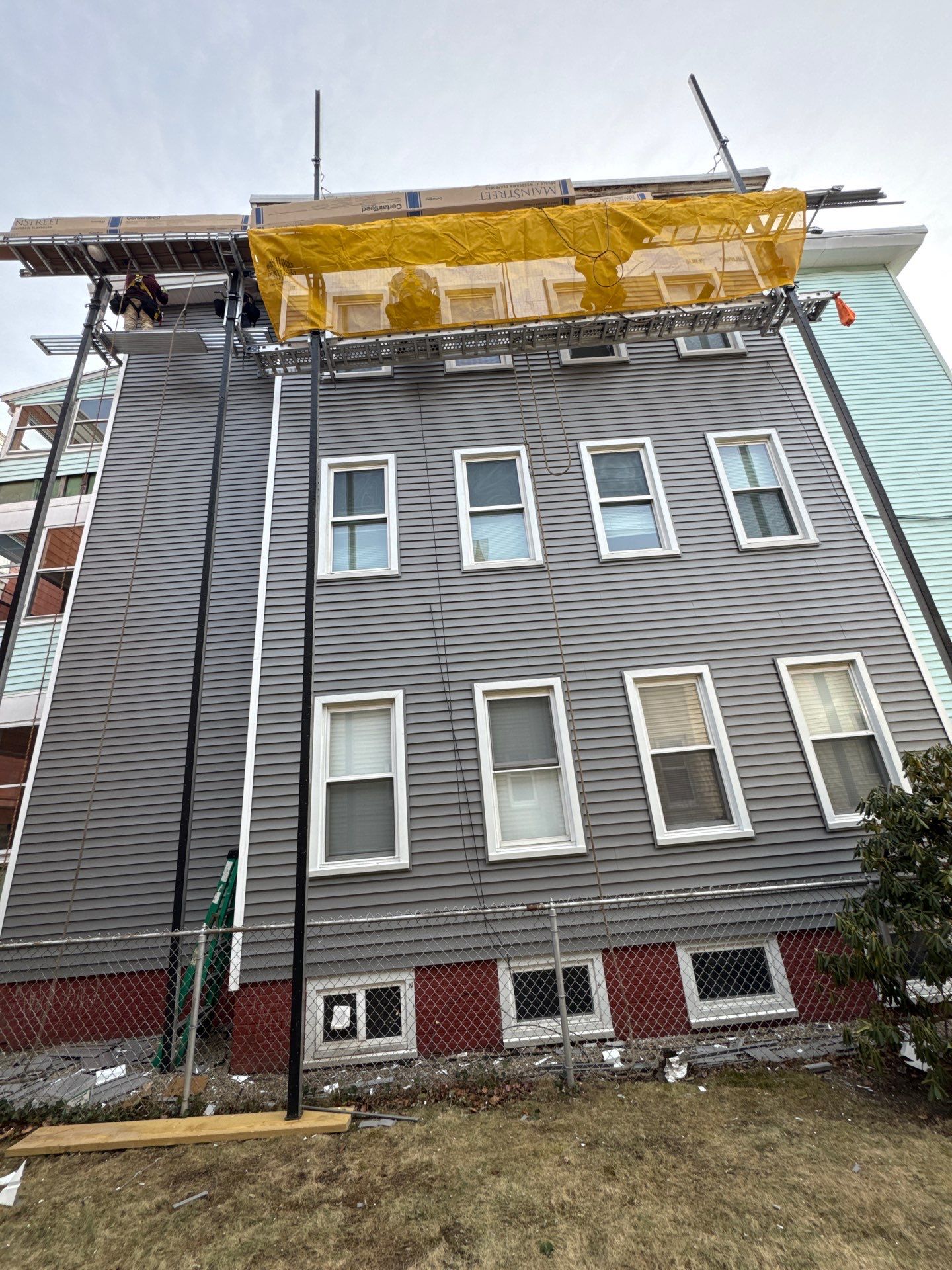 Tyee Siding  by Tyee Construction Corp