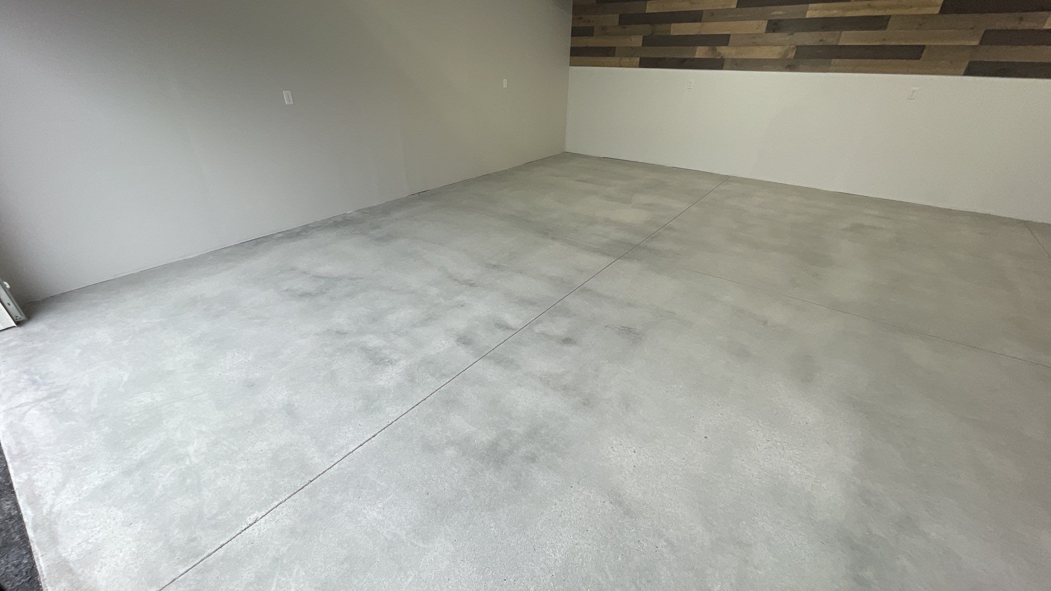 Garage Transformation using Domino and the Penntek Evolution System by Croc Coatings, LLC