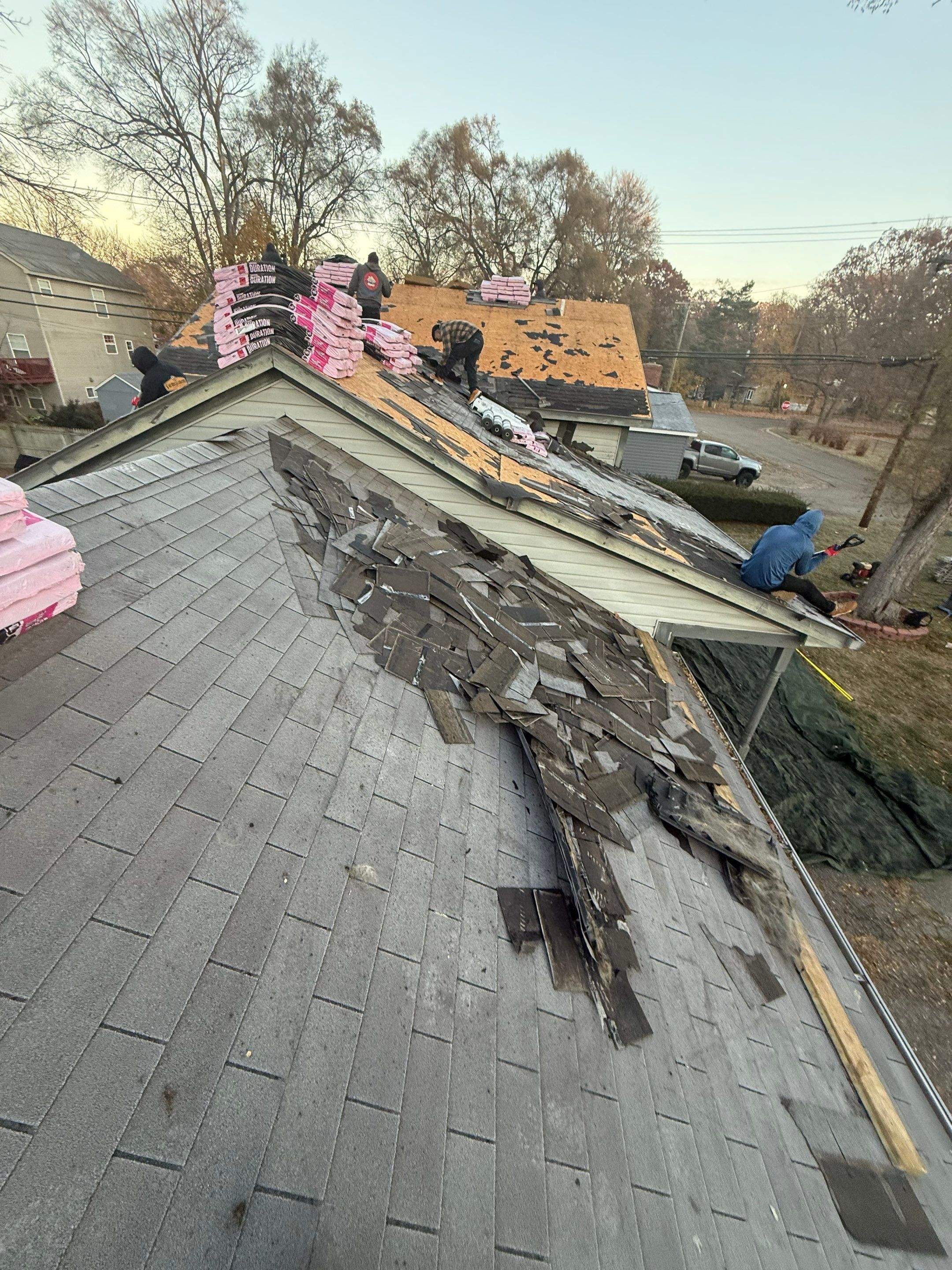 Roof Replacement using Owens Corning Onyx Black by 180 Contractors
