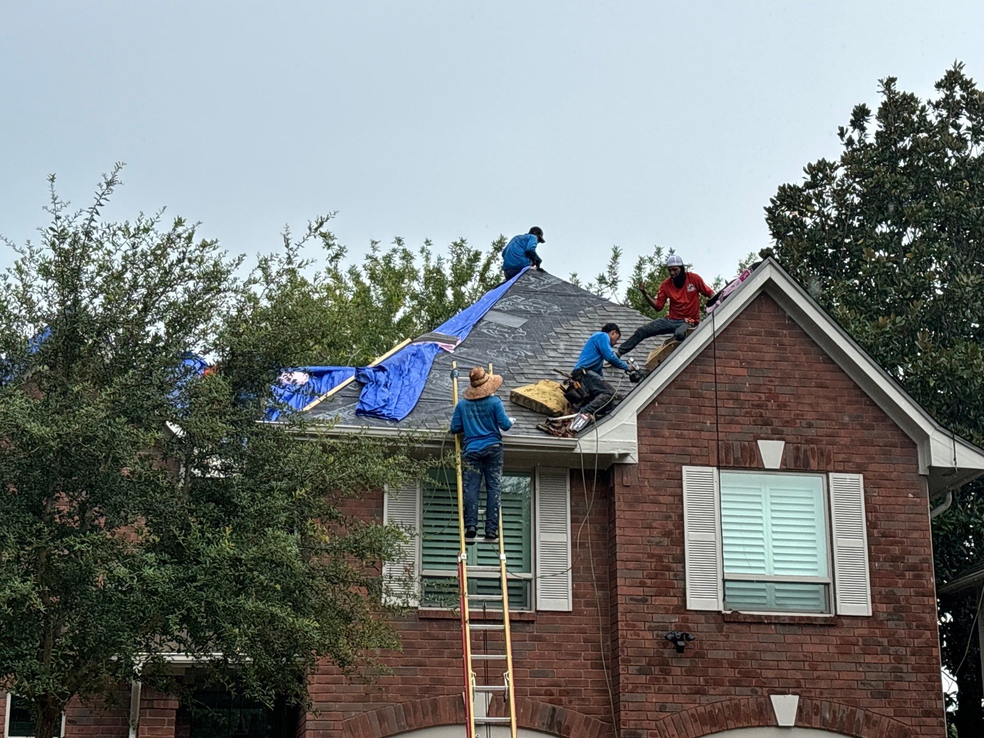 Residential Roofing Installation using Owen's Corning Duration (Lifetime) Shingles by Roof Repair Company