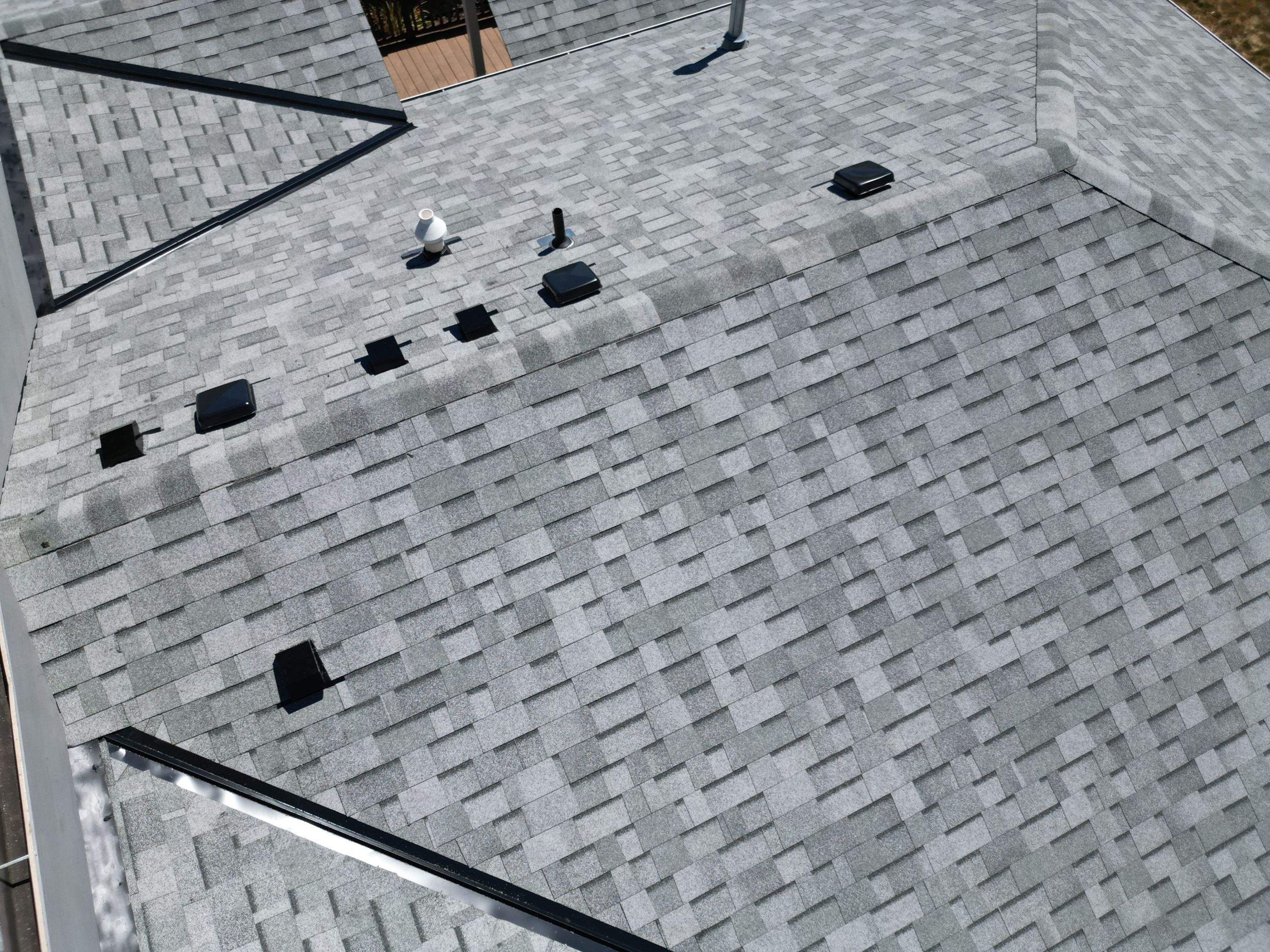 Malarkey Vista ReRoof by Hawthorne General Construction