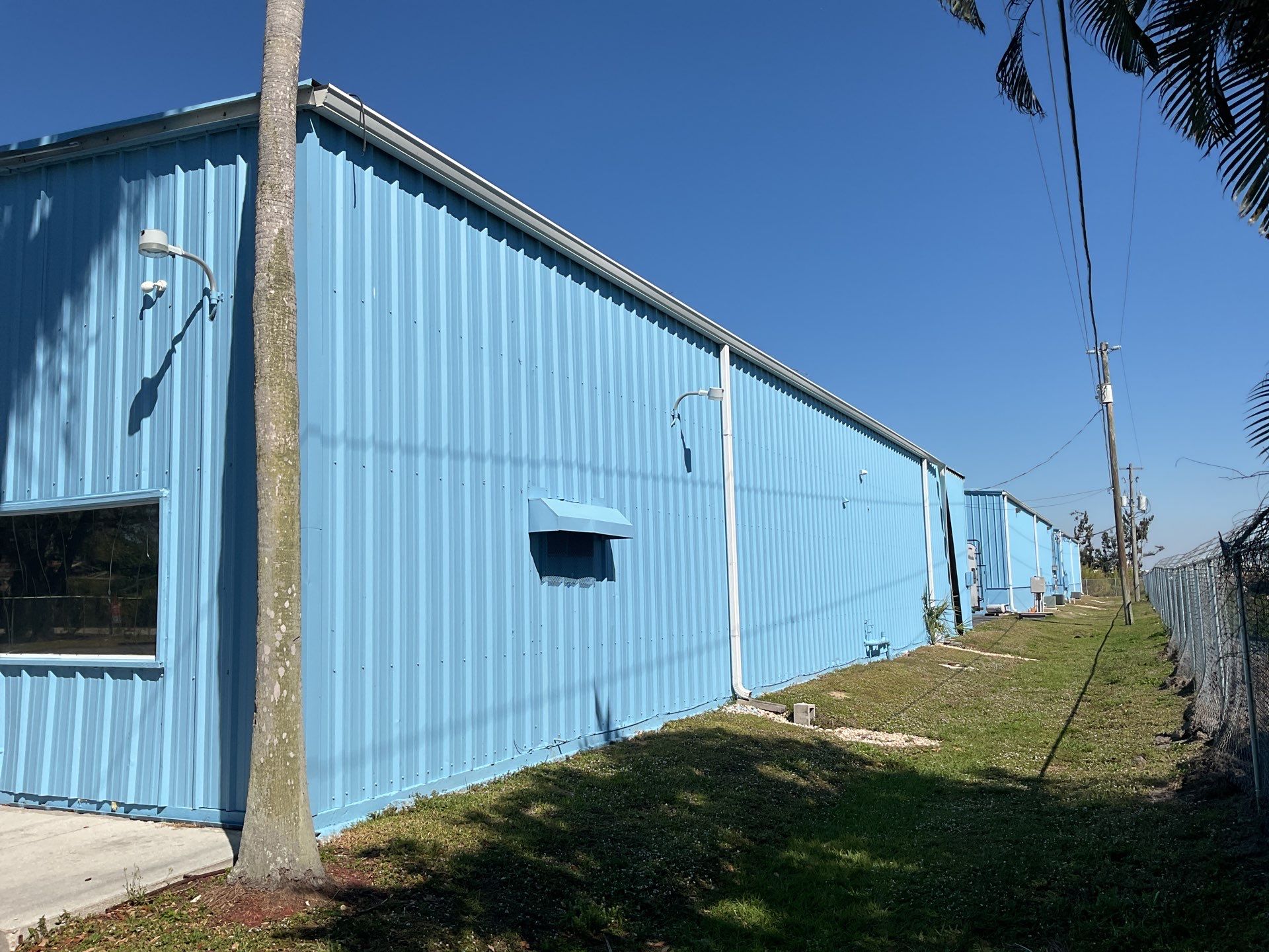 7-Inch Seamless Gutters for Coastal Homes in Fort Myers FL by Gutter Professor by Gutter Professors