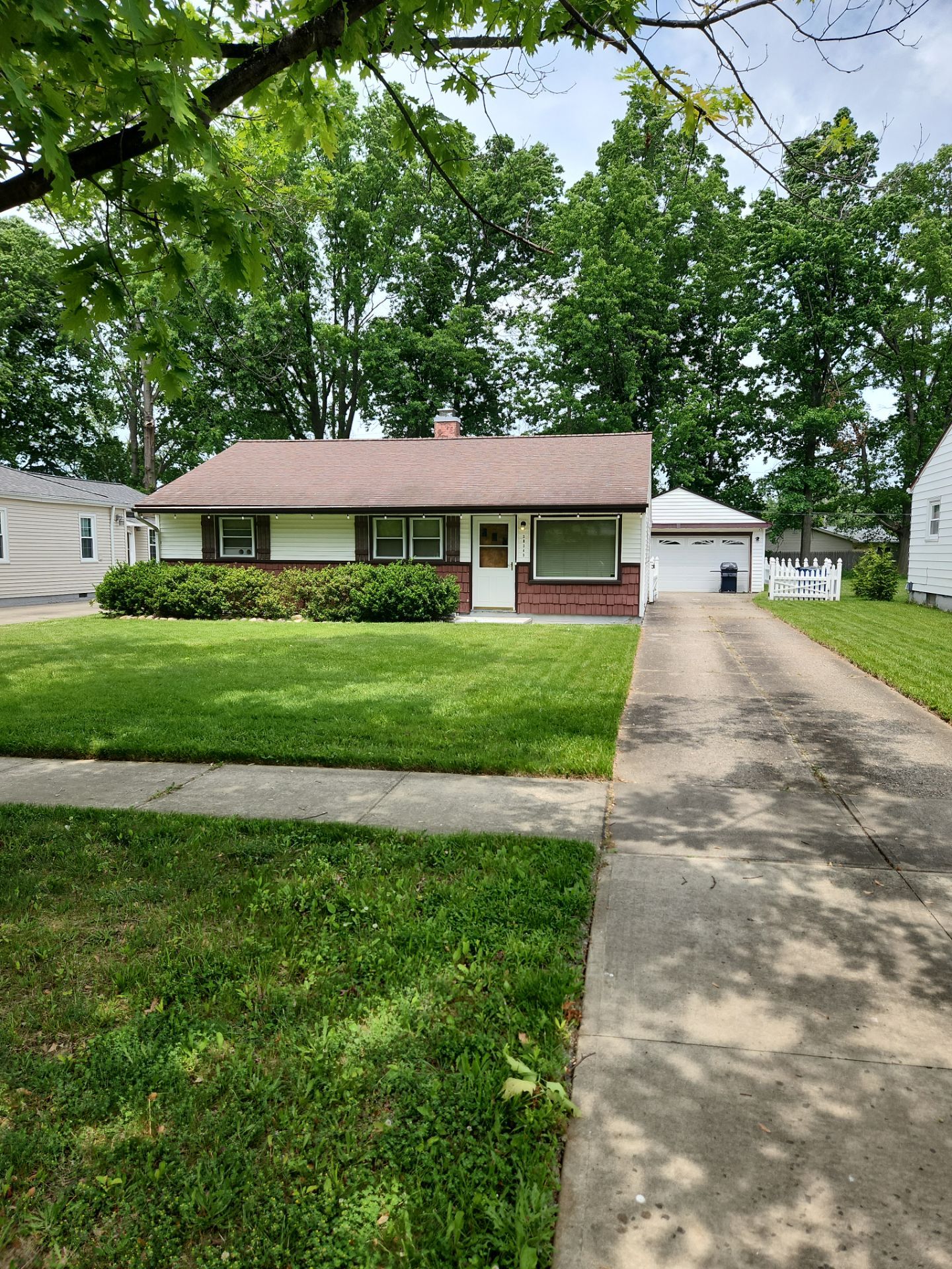 Residential Roofing Installation using Owens Corning Duration Asphalt Shingles by 3 Daughters Construction 