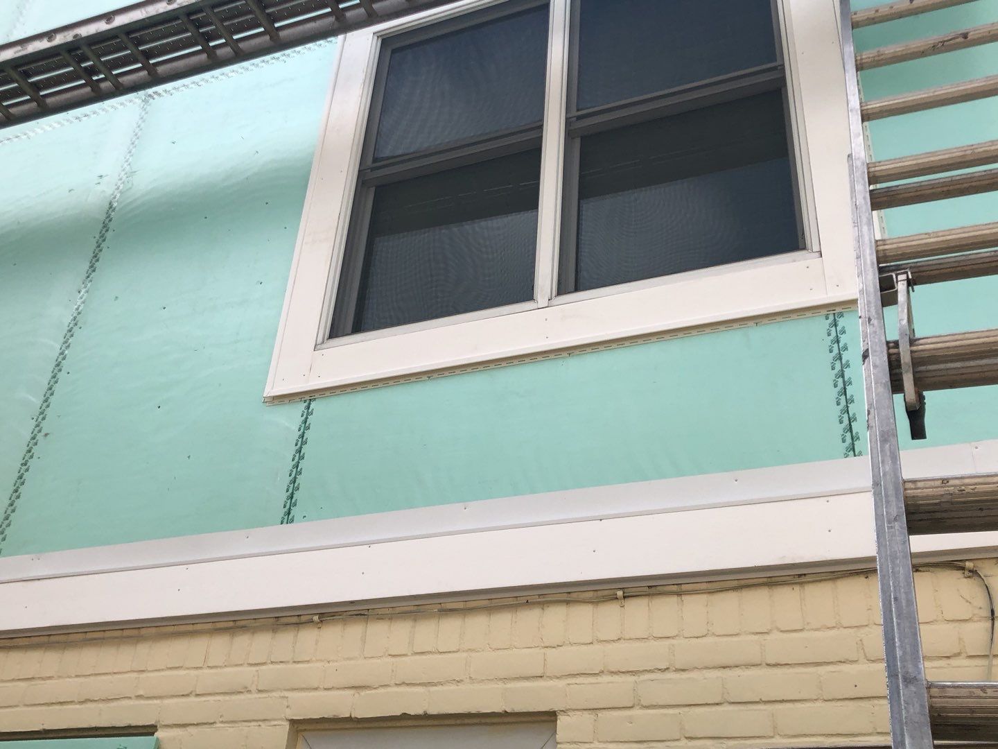 Siding Replacement using CertainTeed Restoration Classic D5 by 180 Contractors