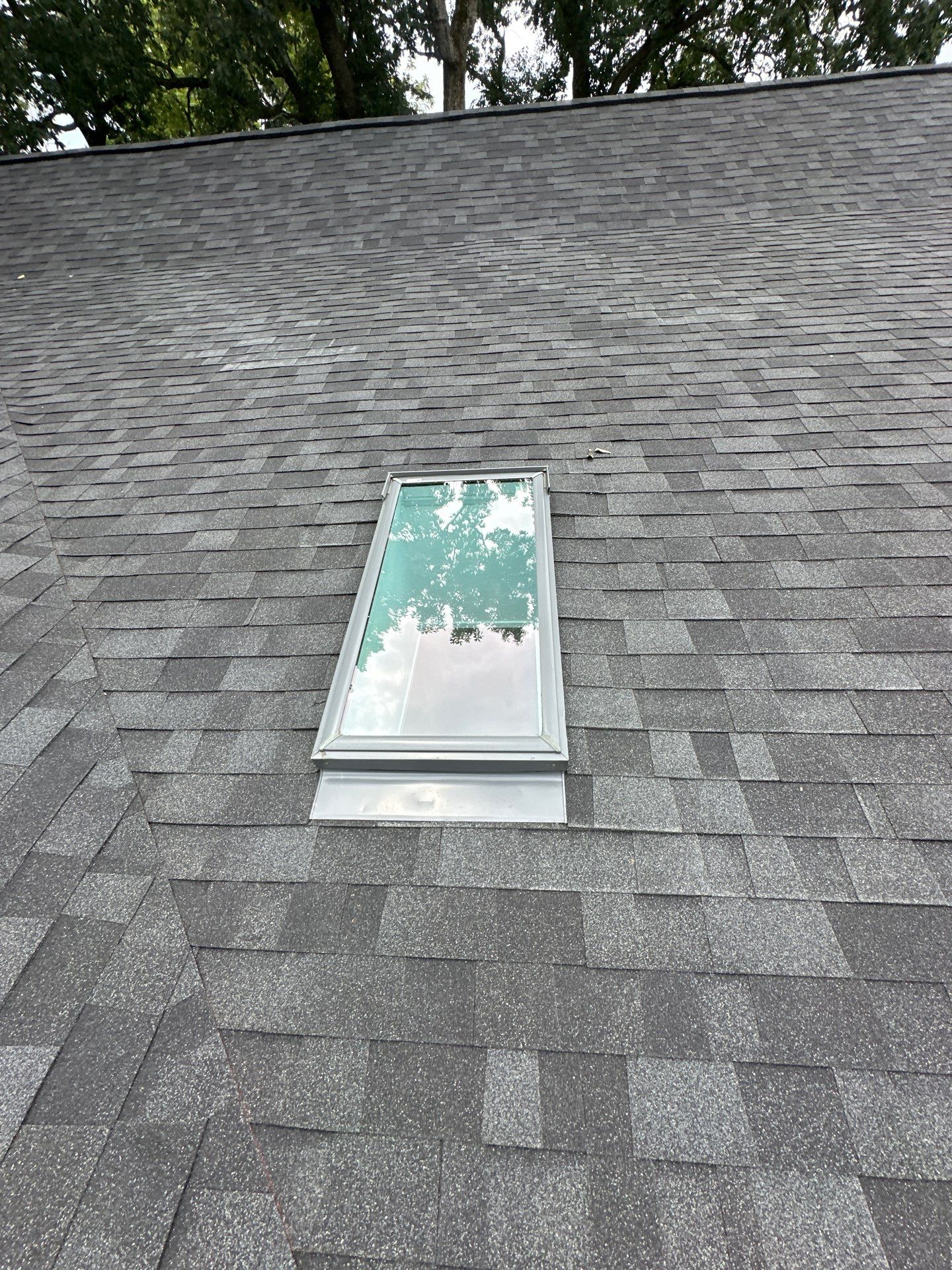 Malarkey Vista Shingles in Brilliant Black by Undersun Roofing
