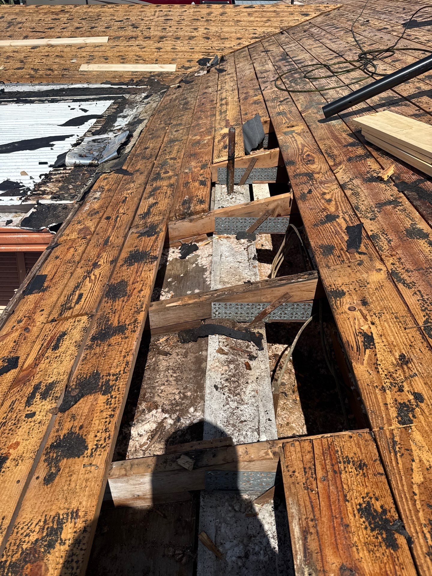 Project in Seminole 33772 by Mitchell Roofing Company LLC 