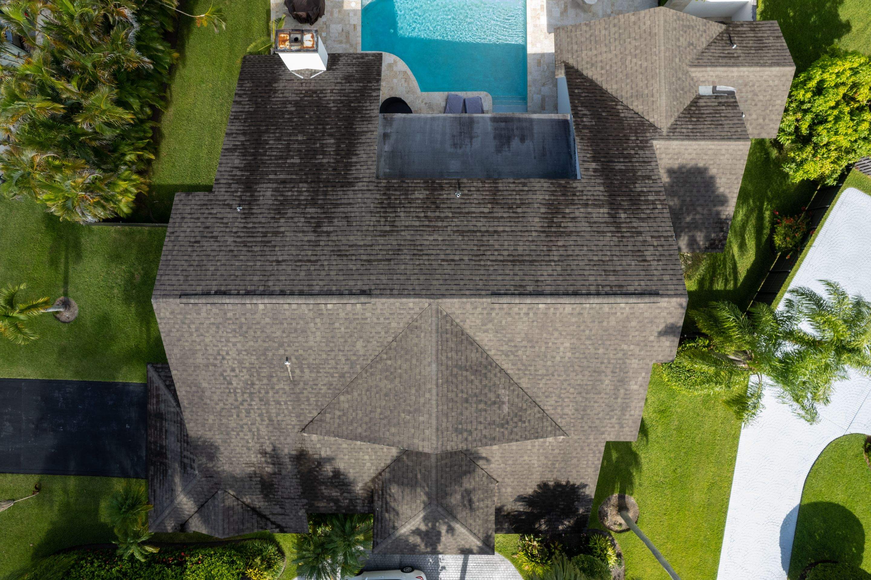 Metal Roof - Galvalume - Charcoal by Istueta Roofing
