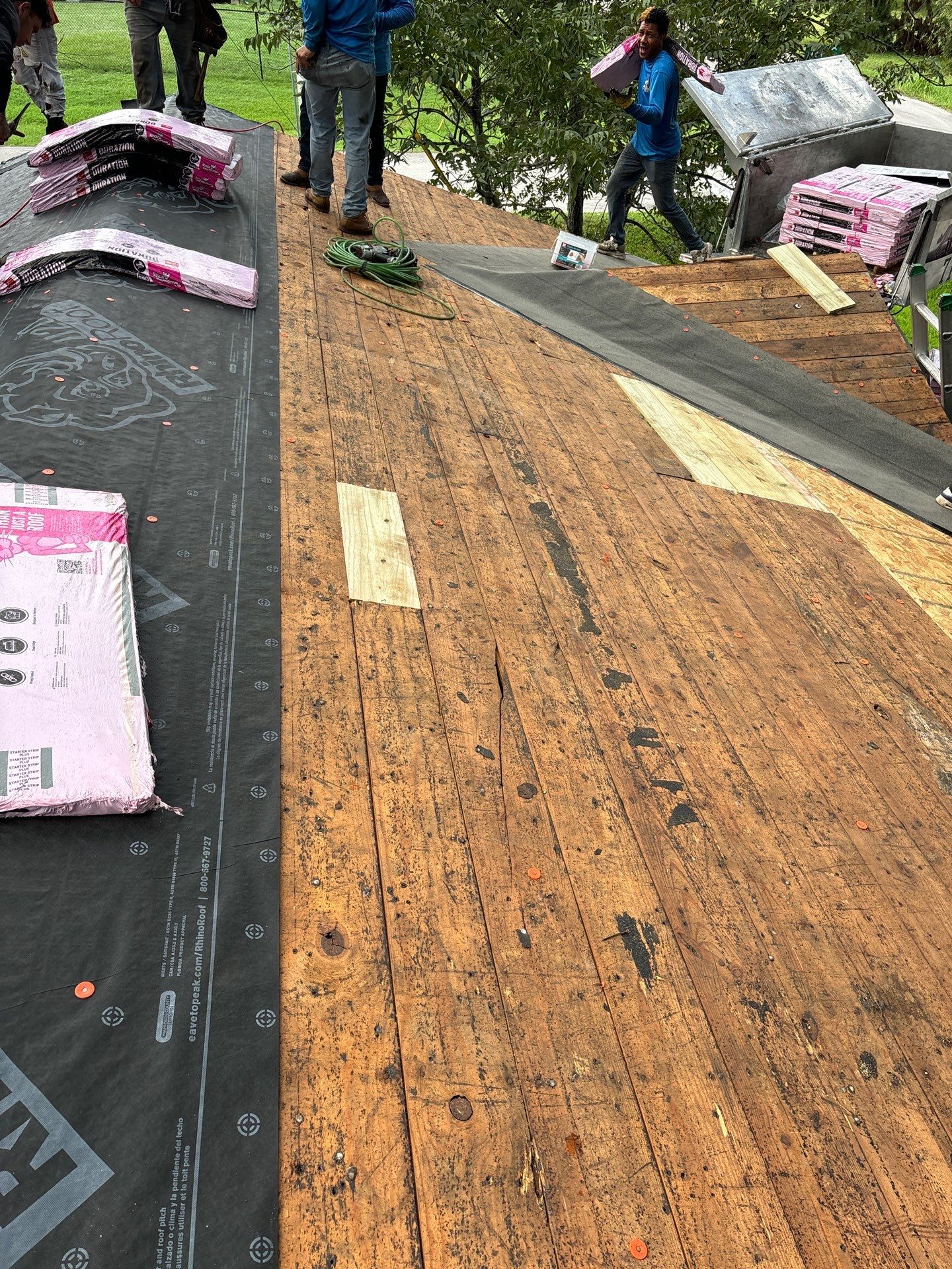 Residential Roofing Installation using Owen's Corning Duration (Lifetime) Shingles by Roof Repair Company