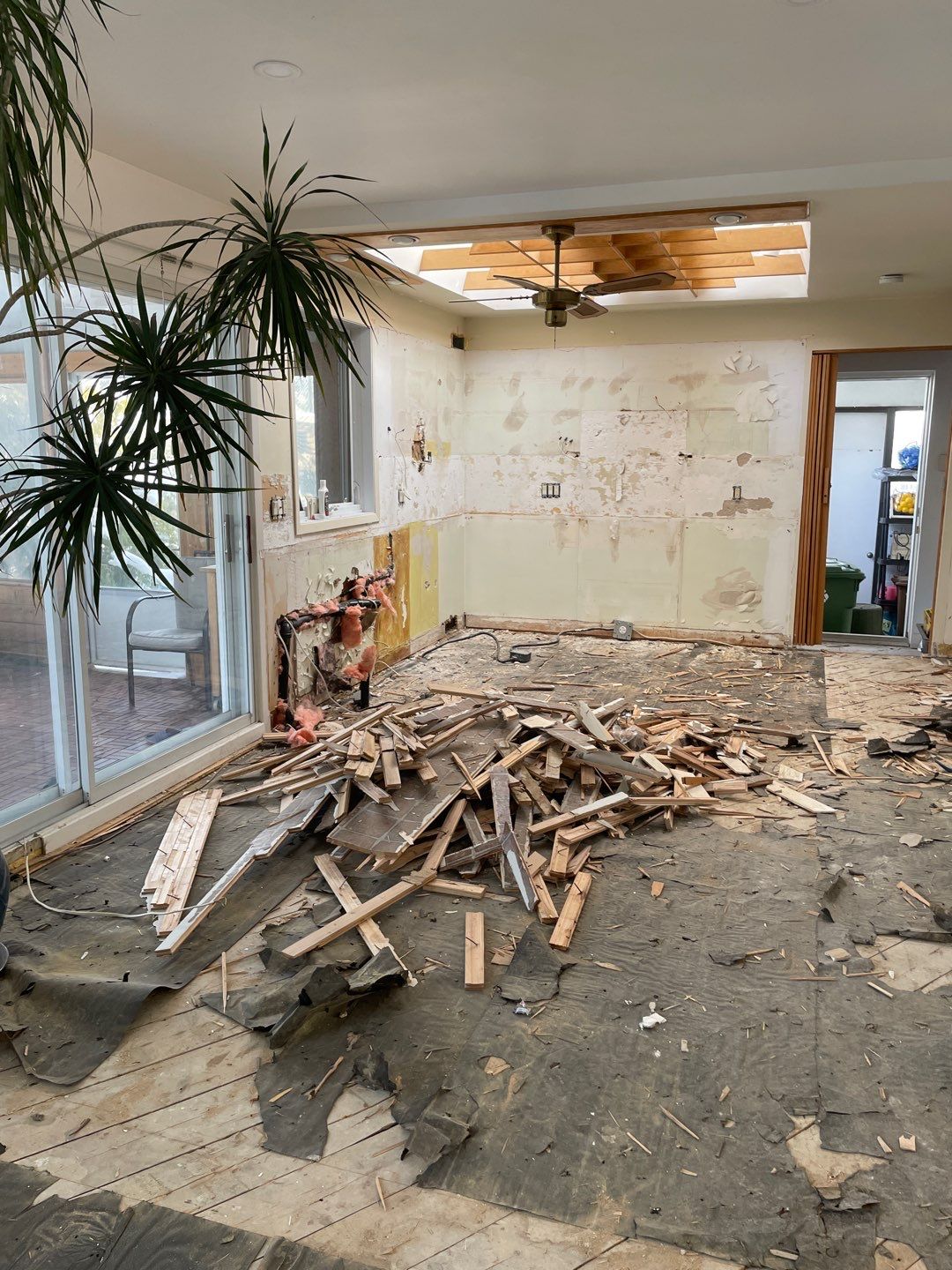 Full house renovation by Eco-Nature Construction Inc.