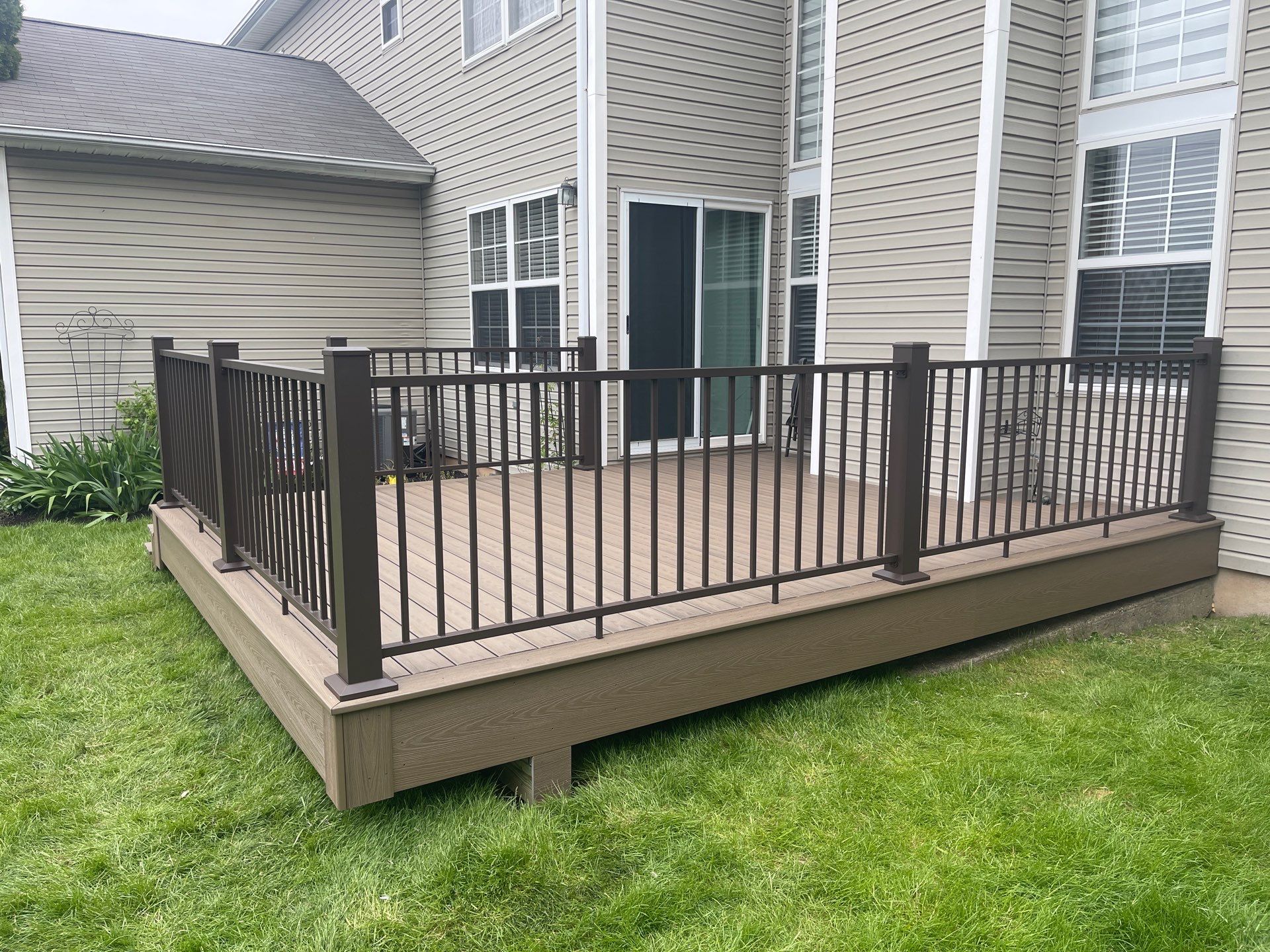 New Deck in Plymouth Meeting, Pennsylvania by deck guardian