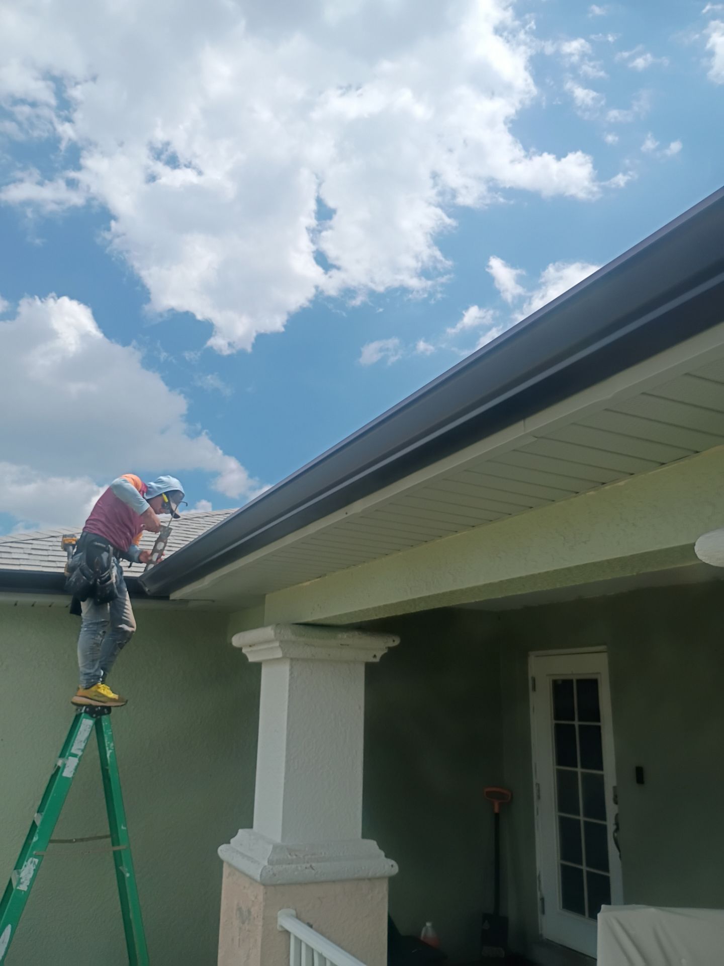 Black Seamless Gutters using K-Style Seamless Gutters in Cape Coral FL by Gutter Professors