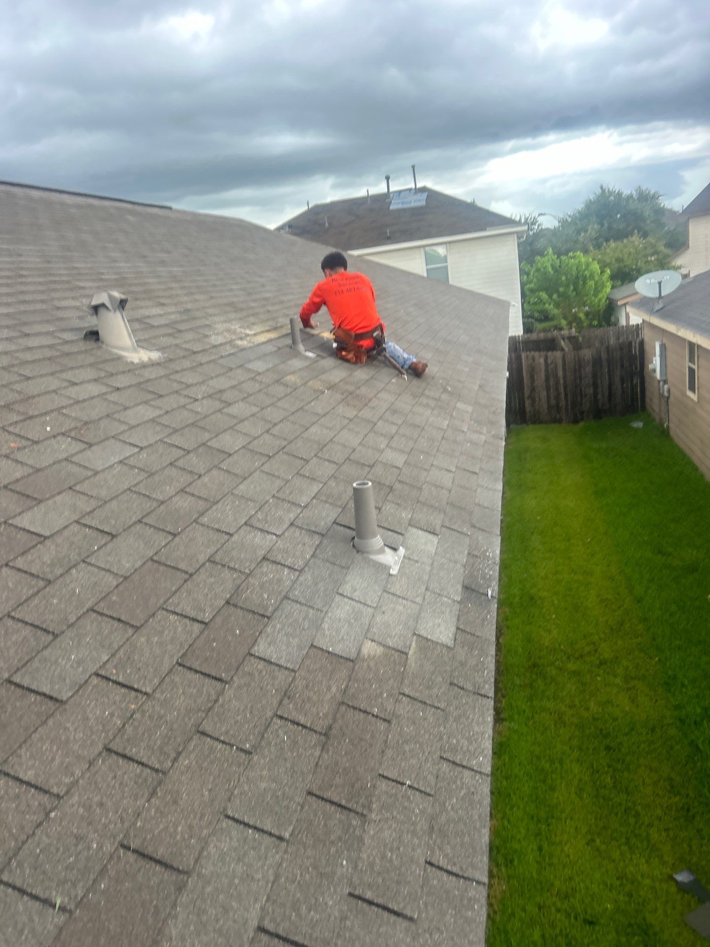Hail Damage using Owen's Corning Duration (Lifetime) Shingles by Roof Repair Company