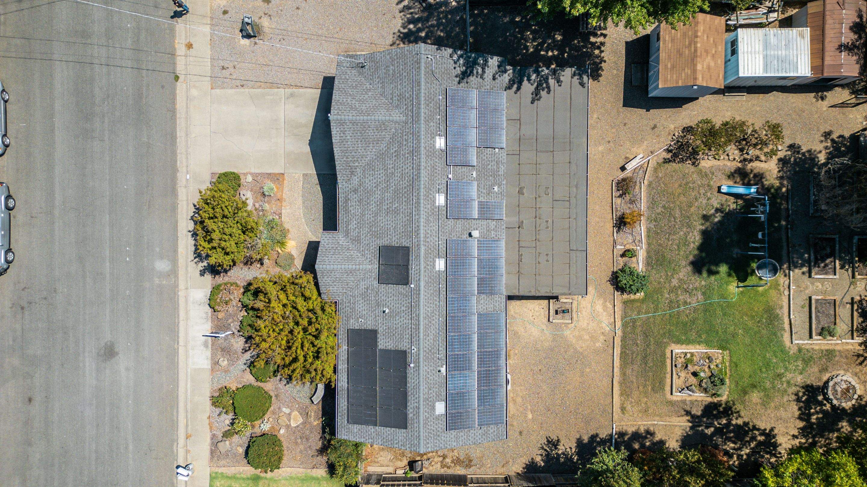 Gridley Shingle by Butte Roofing Company License #567600