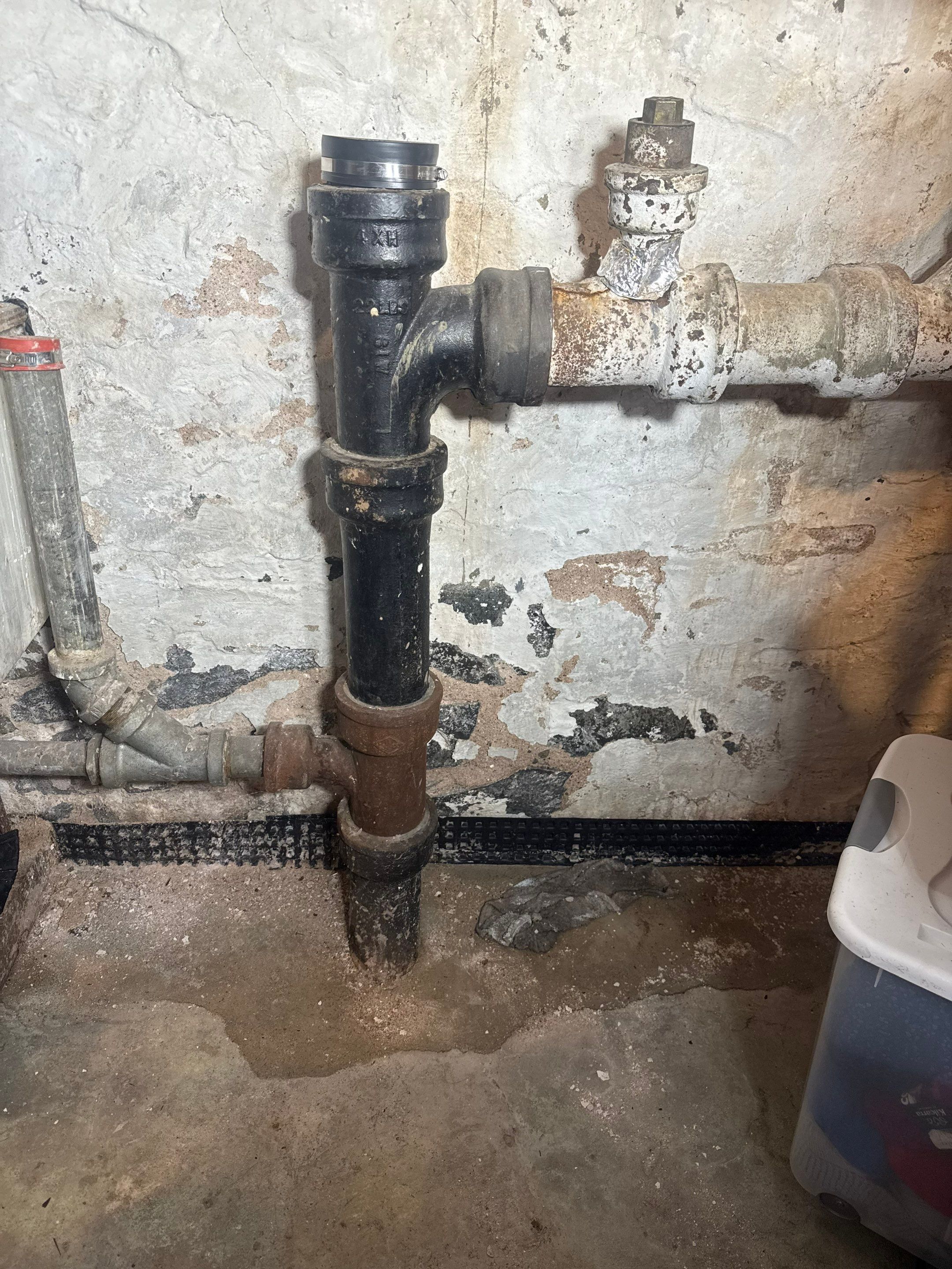 Raw Sewage / Biohazard Cleanup in Hamden by Sadie’s Pro Cleaning