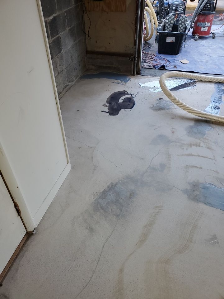 Garage Floor Coating in Mt. Everest by Spectrum Painting, LLC