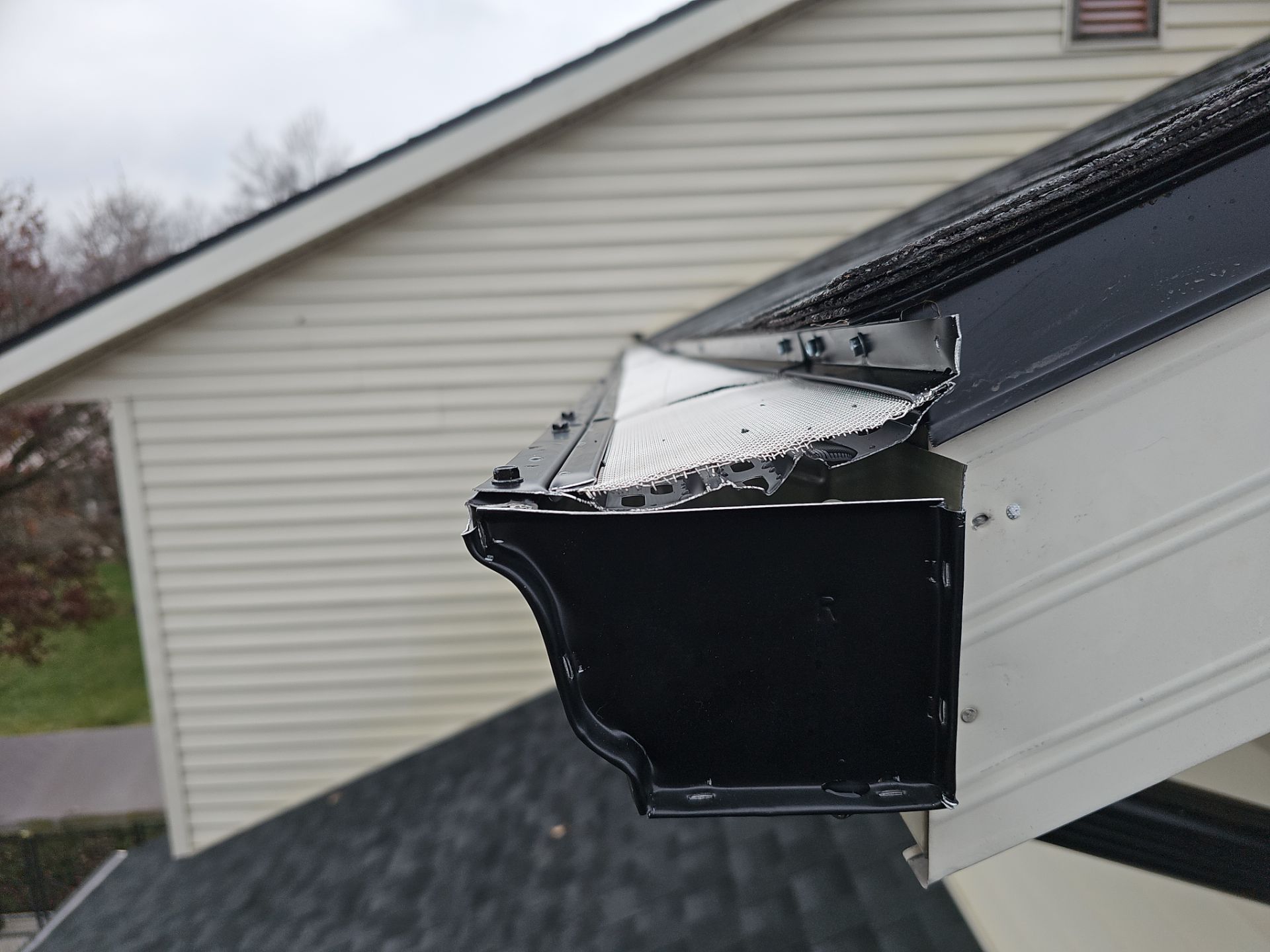 Residential Roofing Installation using GAF Timberline HDZ Charcoal by Nitro Roofing and Construction