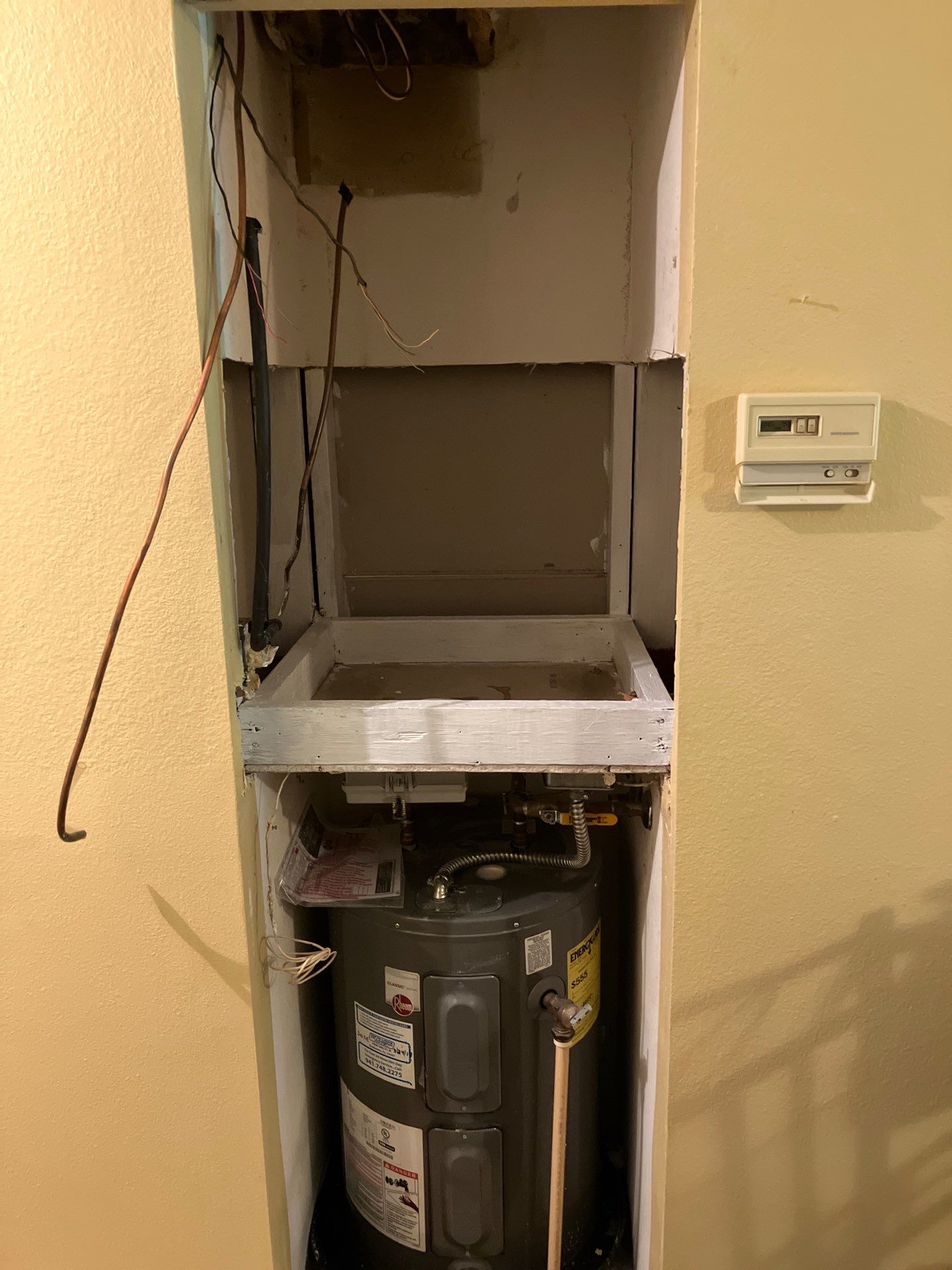 Bradenton Mold Remediation by Ampm Restoration Services