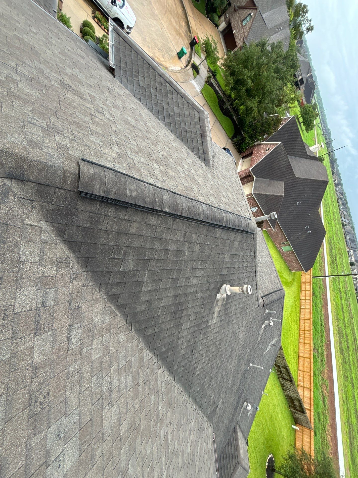 Residential Roofing Installation using Owen's Corning Duration (Lifetime) Shingles by Roof Repair Company