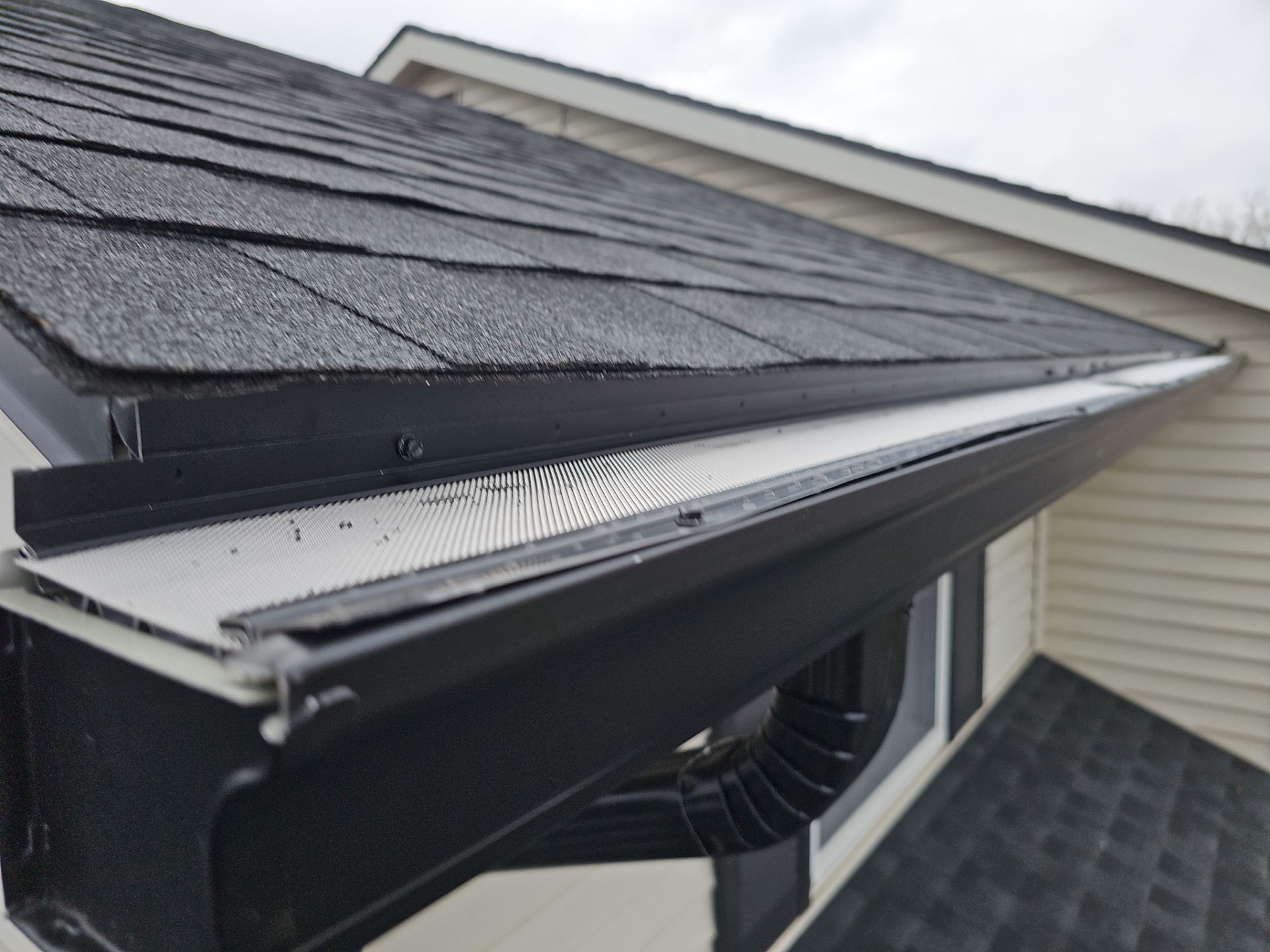 Residential Roofing Installation using GAF Timberline HDZ Charcoal by Nitro Roofing and Construction