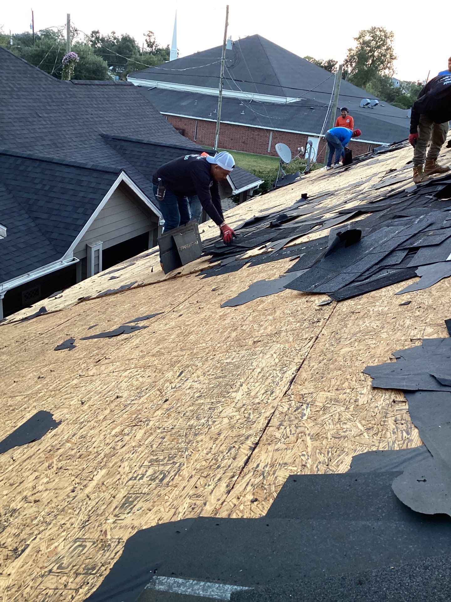 Residential Roofing Installation using Owen's Corning Duration (Lifetime) Shingles by Roof Repair Company