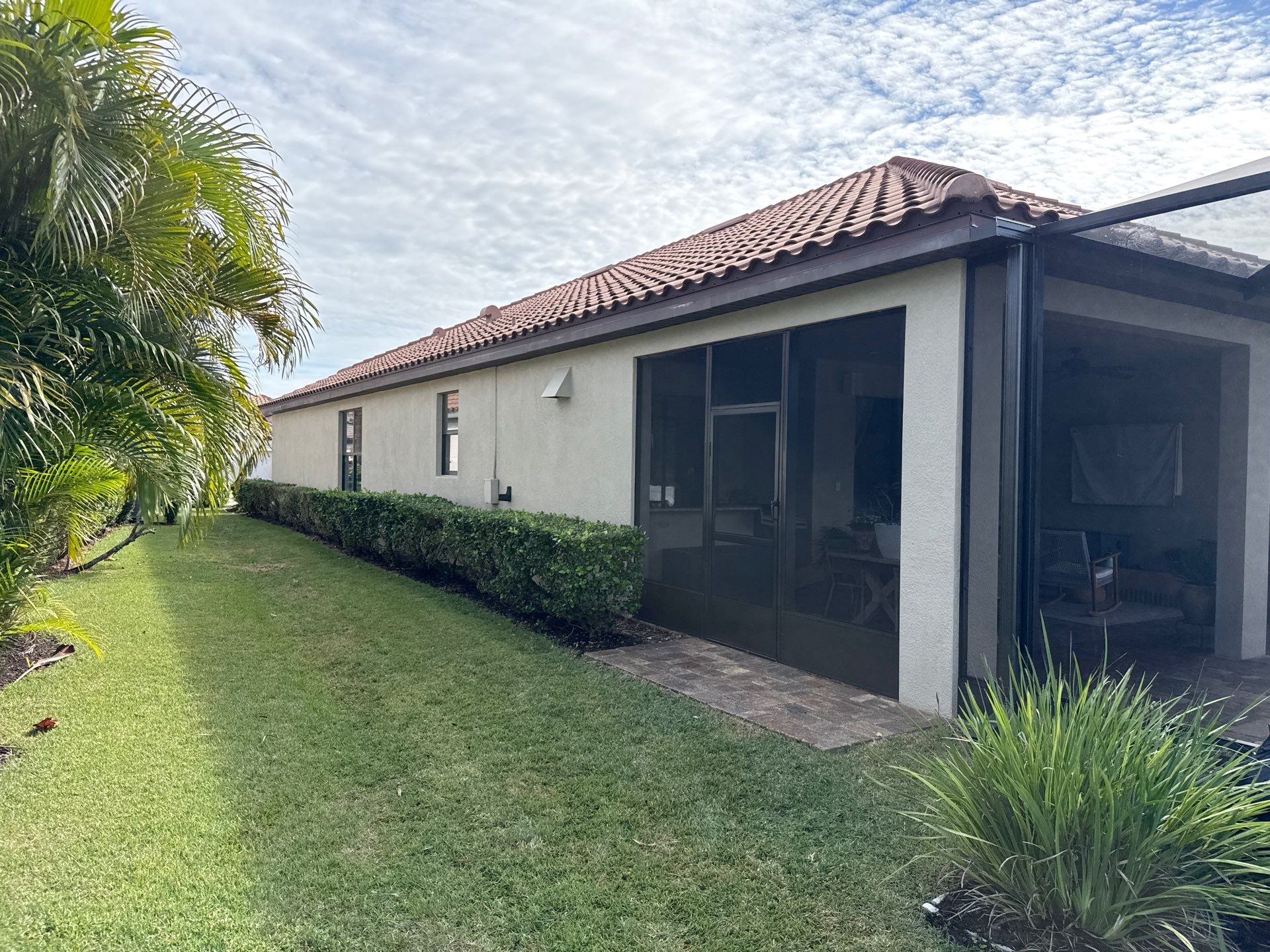 🌿 Tile Roof Cleaning in Lakewood Ranch — Safe for Plants & Tortoise-Friendly! 🐢✨ by Sunshine AquaWash