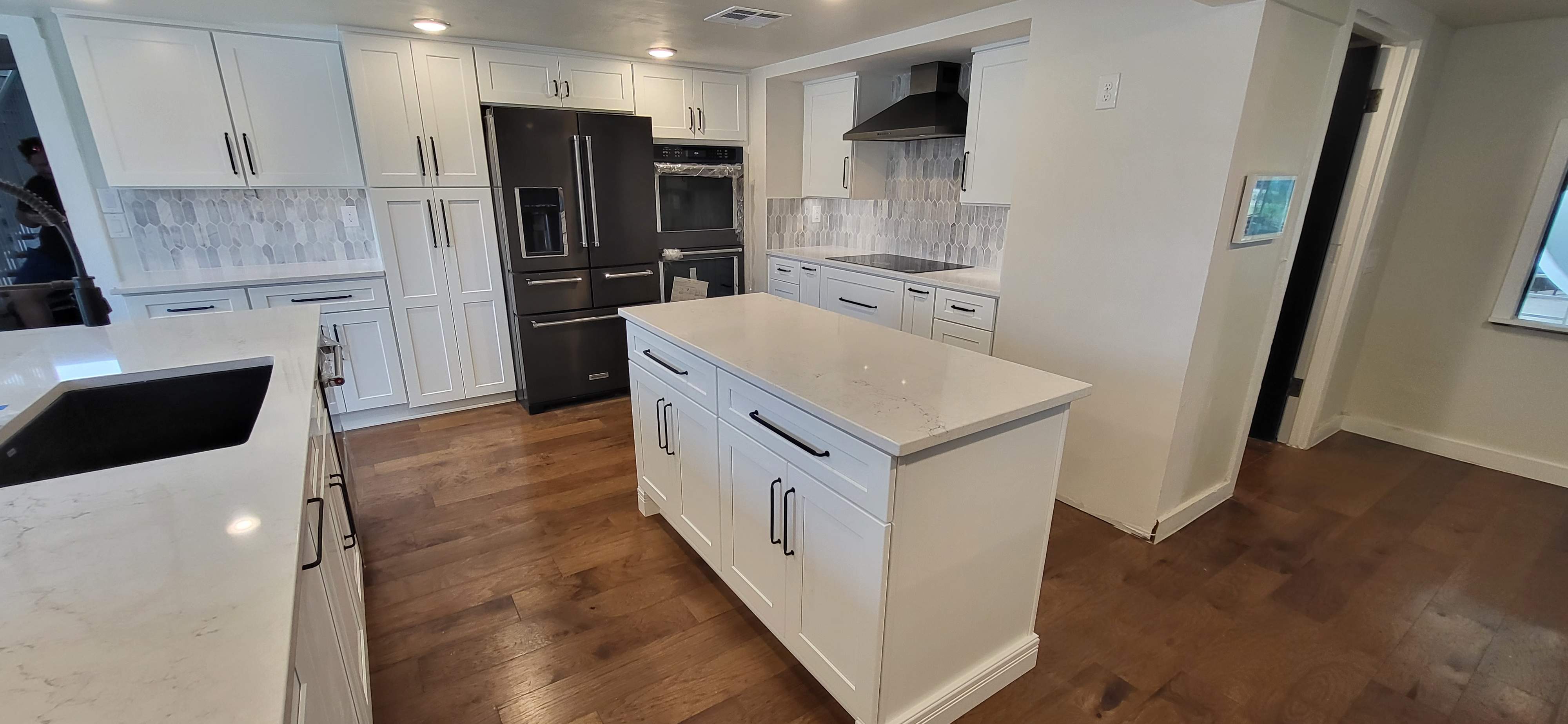 Boerne Kitchen Remodel with Quartz Countertops and White Shaker Cabinets by Legacy Bath and Kitchen