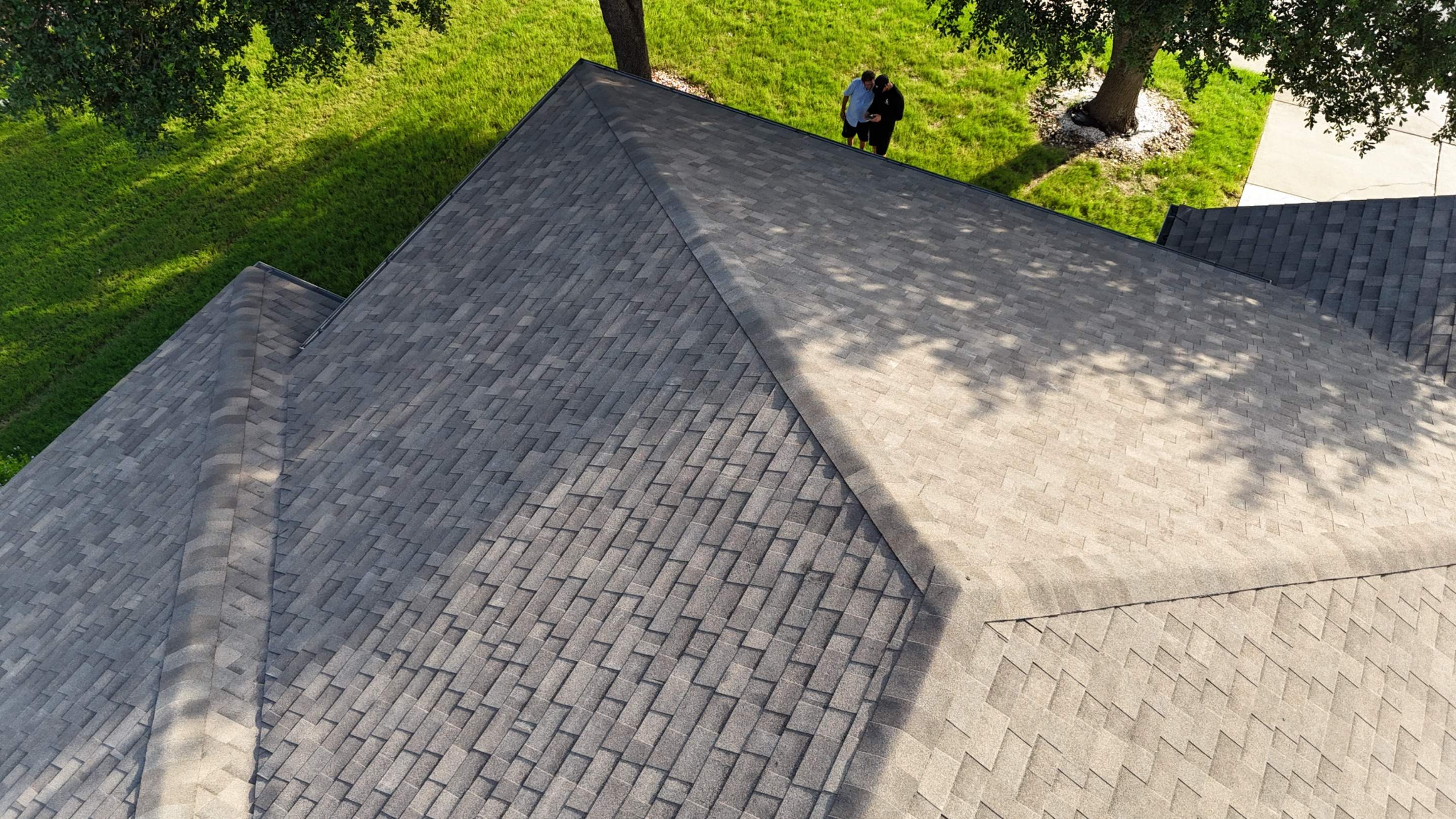 Weathered Wood - Malarkey Vista by RoofsOnly.com