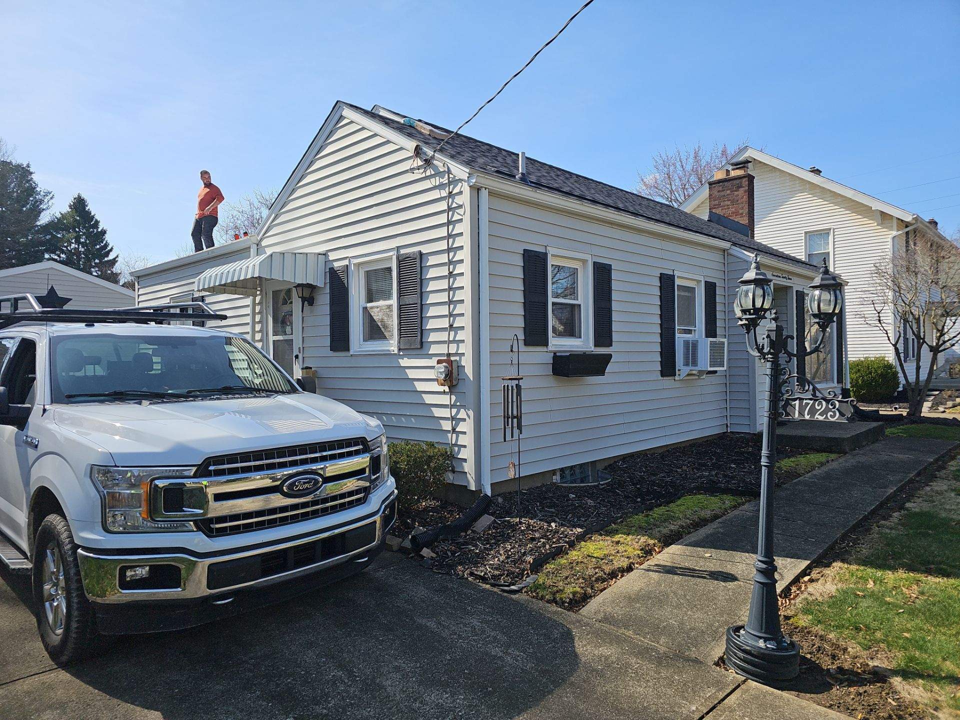 Rochelle Bumgarner by Silver Leaf Contracting 