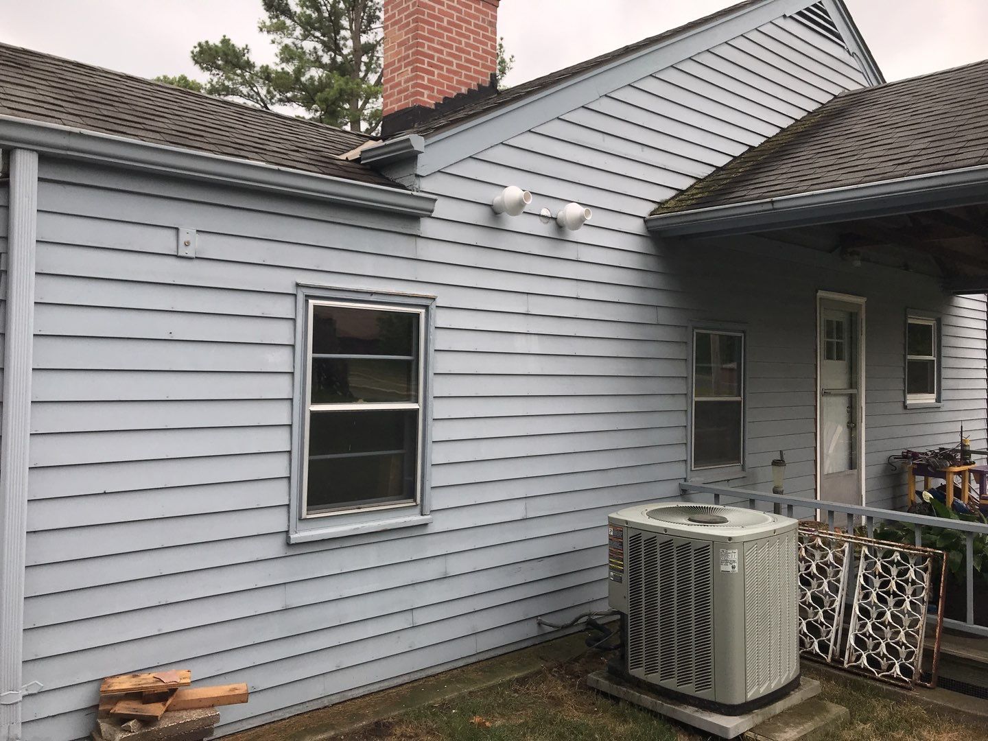 Siding Installation using Premium Point  by EEC  Windows, Siding & Roofing 