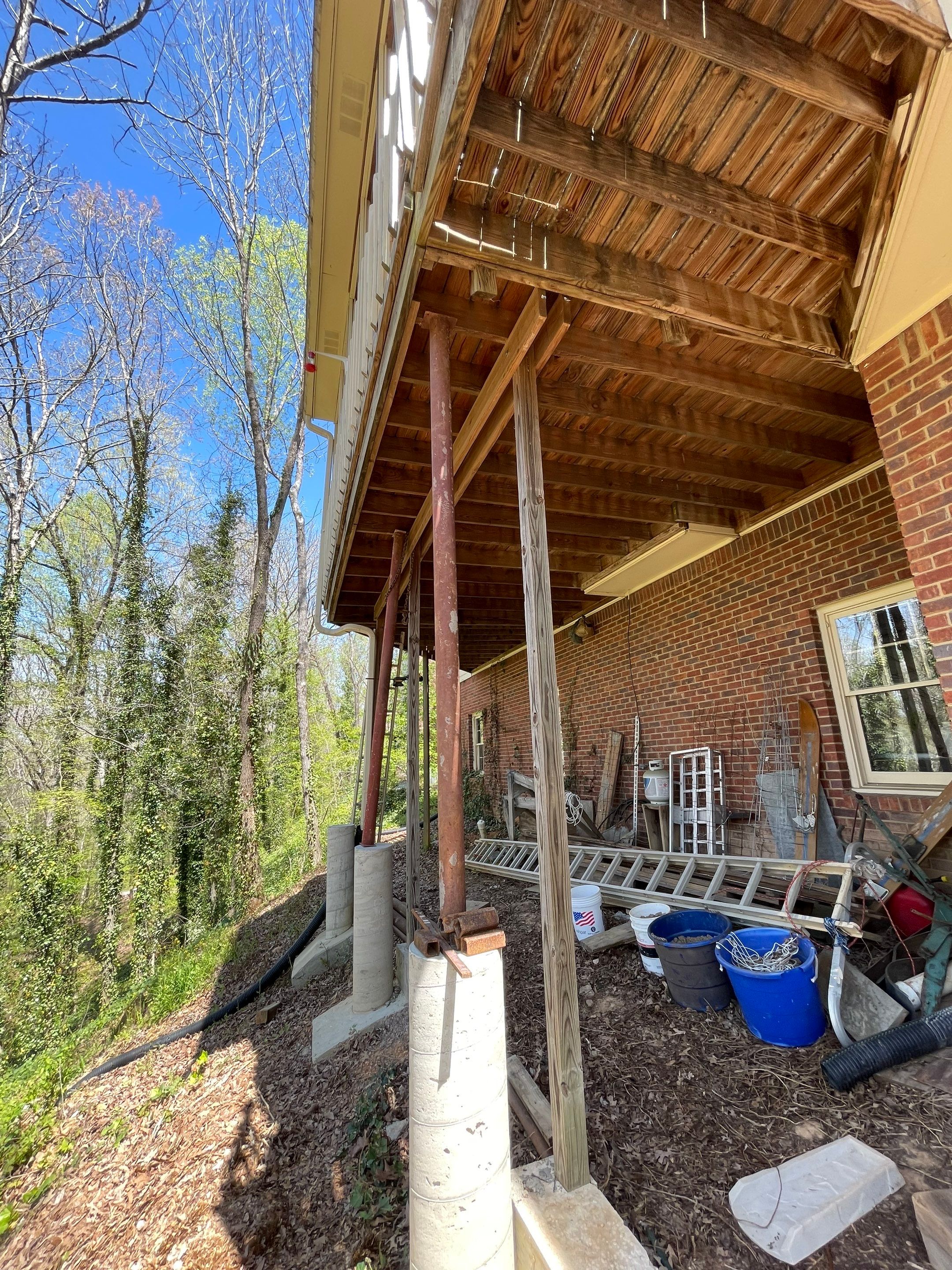 Riverchase - Structural Support by Pillar and Pine