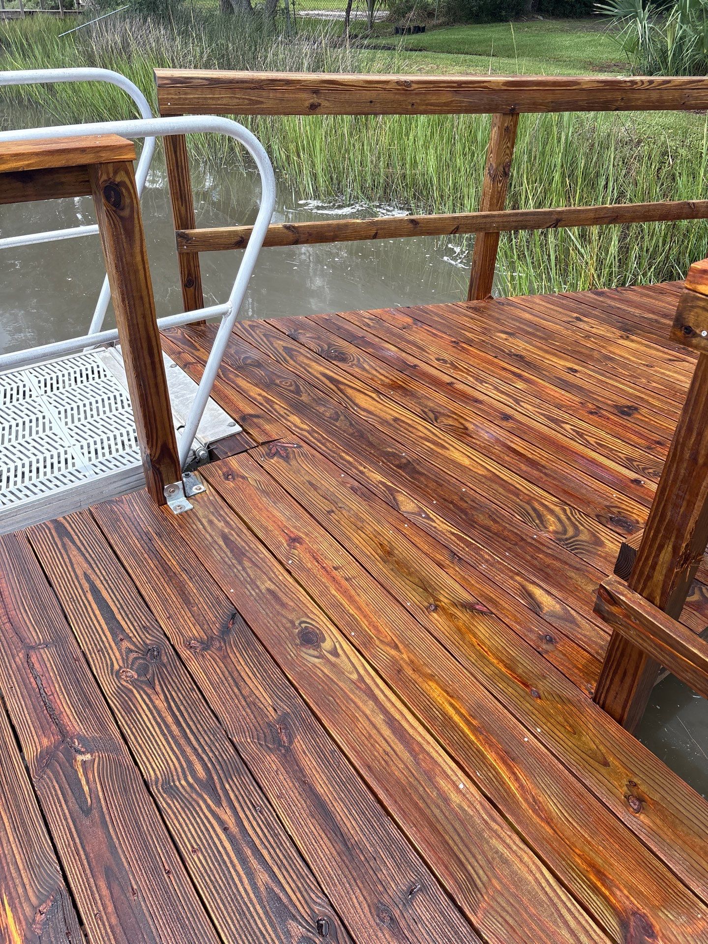 Wood Dock using Wood Sealant by DuraSeal