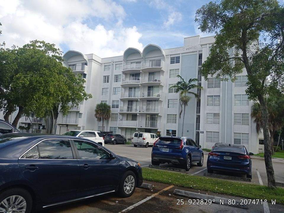 Montecarlo of Miami by Souffront Construction & Engineering