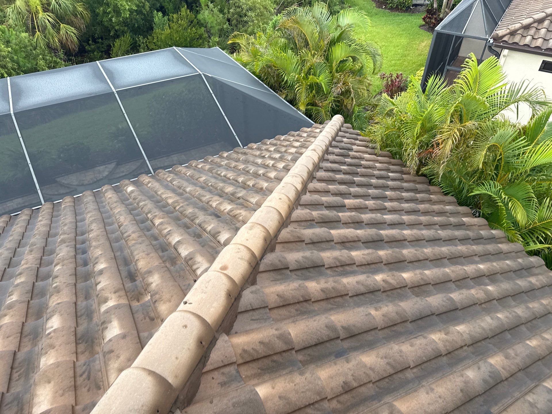 Concrete Tile Roof, Paver Driveway & Lanai Cleaning – Artisan Lakes Esplanade, Palmetto, FL by Sunshine AquaWash
