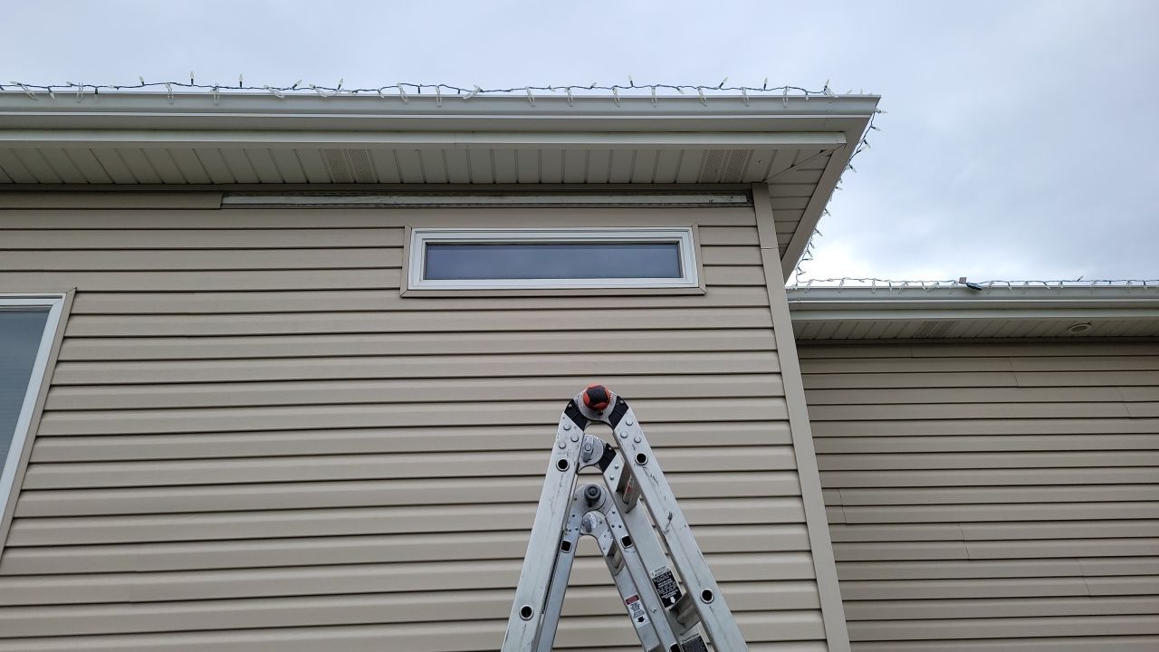 Residential Re-Roof using Landmark Shingles by White Castle Roofing