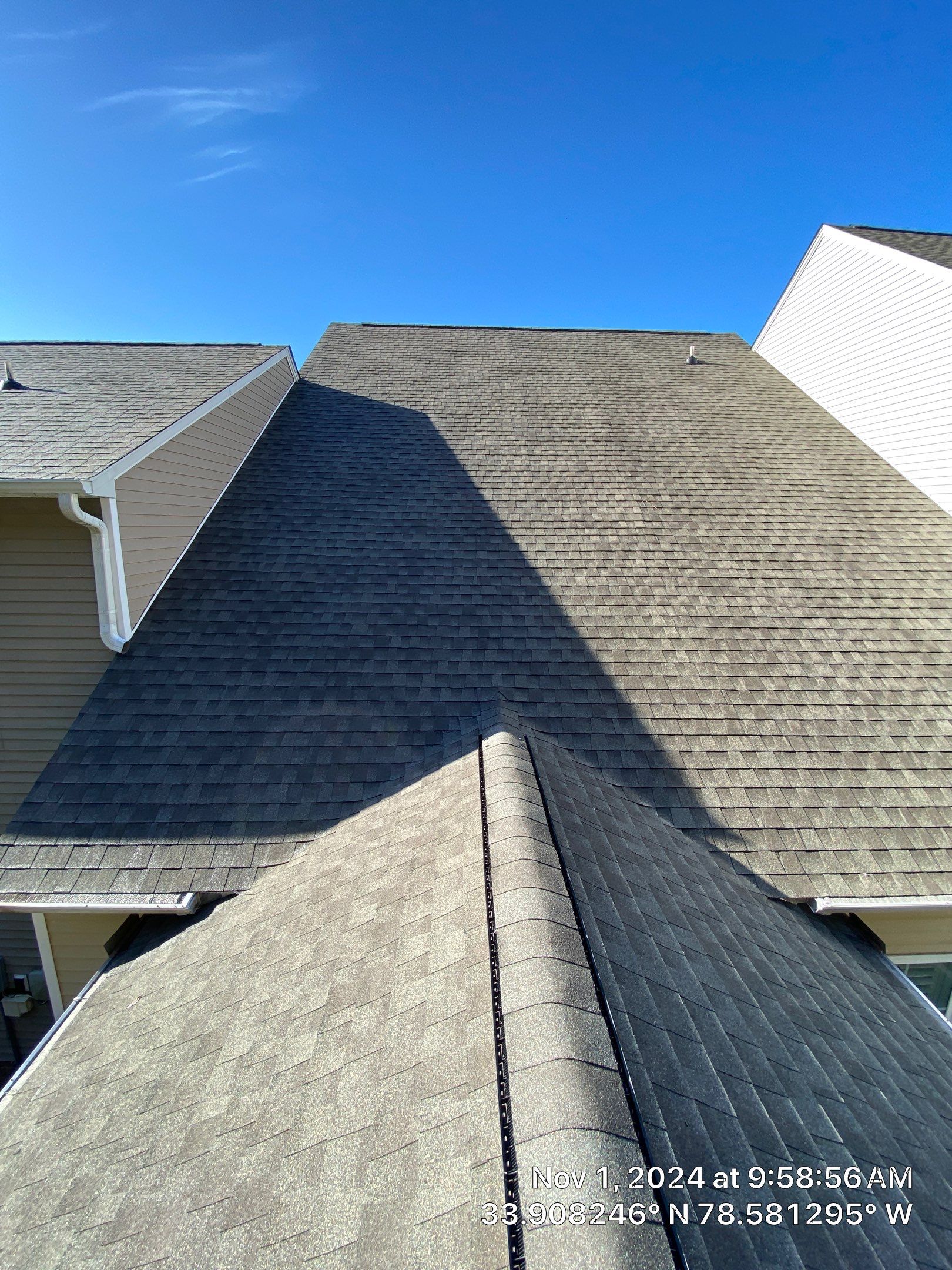 GAF HDZ - Weathered Wood by Linta Roofing Inc