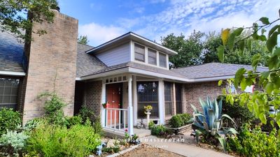 Residential Roofing Installation using IKO Dynasty