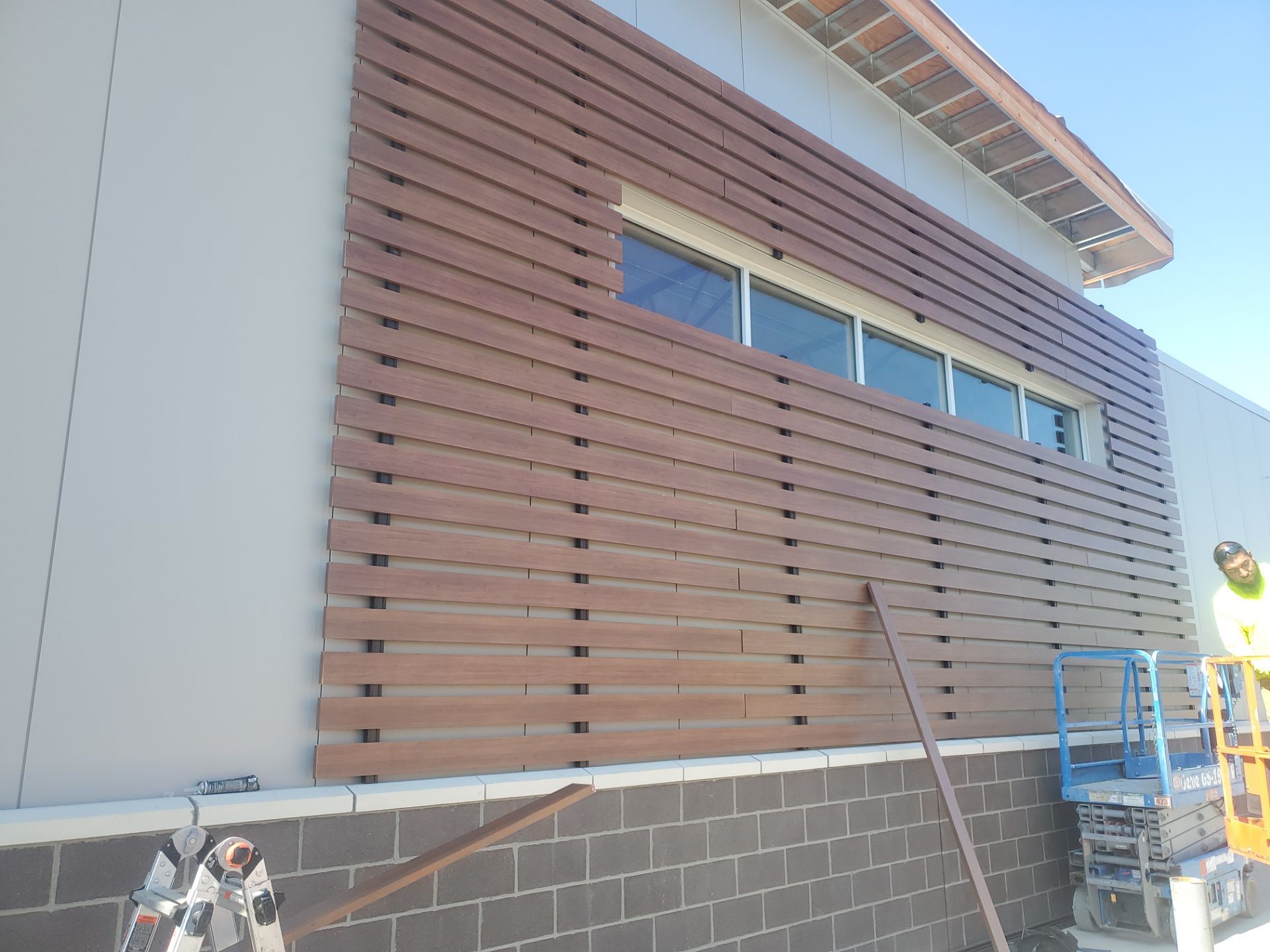 Aldi London - New Construction  by Nitro Roofing and Construction