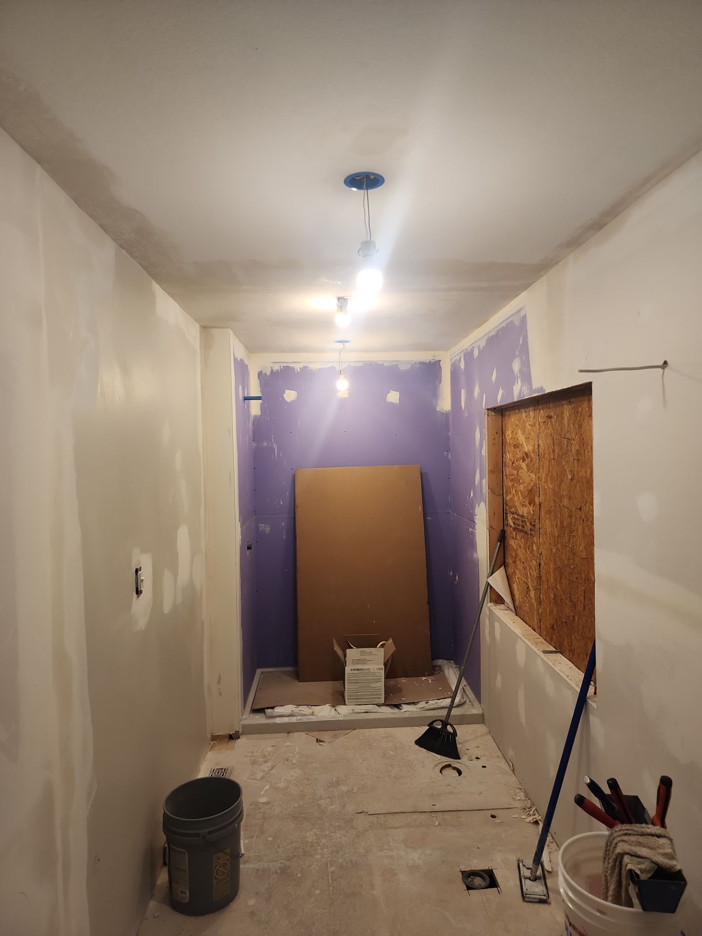 Lampe Lake Home off Uniqueville by Kitchen Works LLC