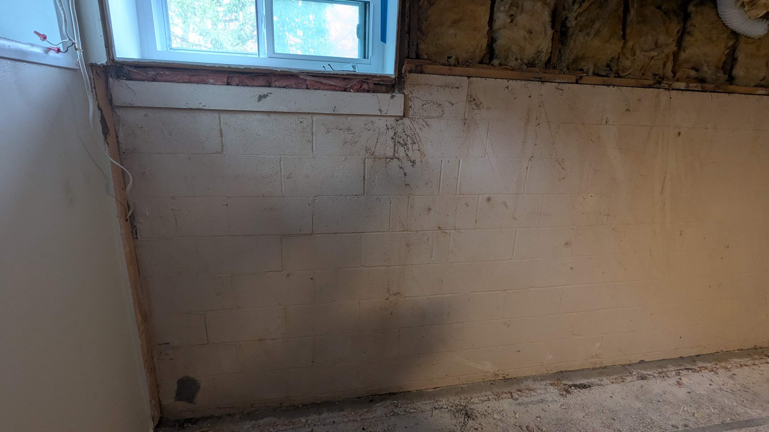 Embedded Fiber Reinforcement by Toledo Basement Repair 