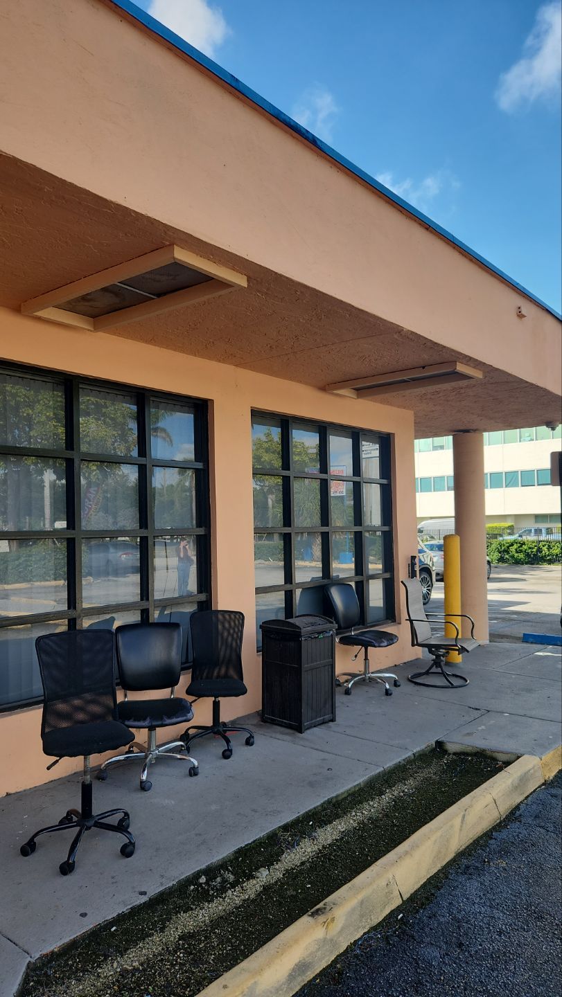 LARA FAMILY INVESTMENTS by Souffront Construction & Engineering
