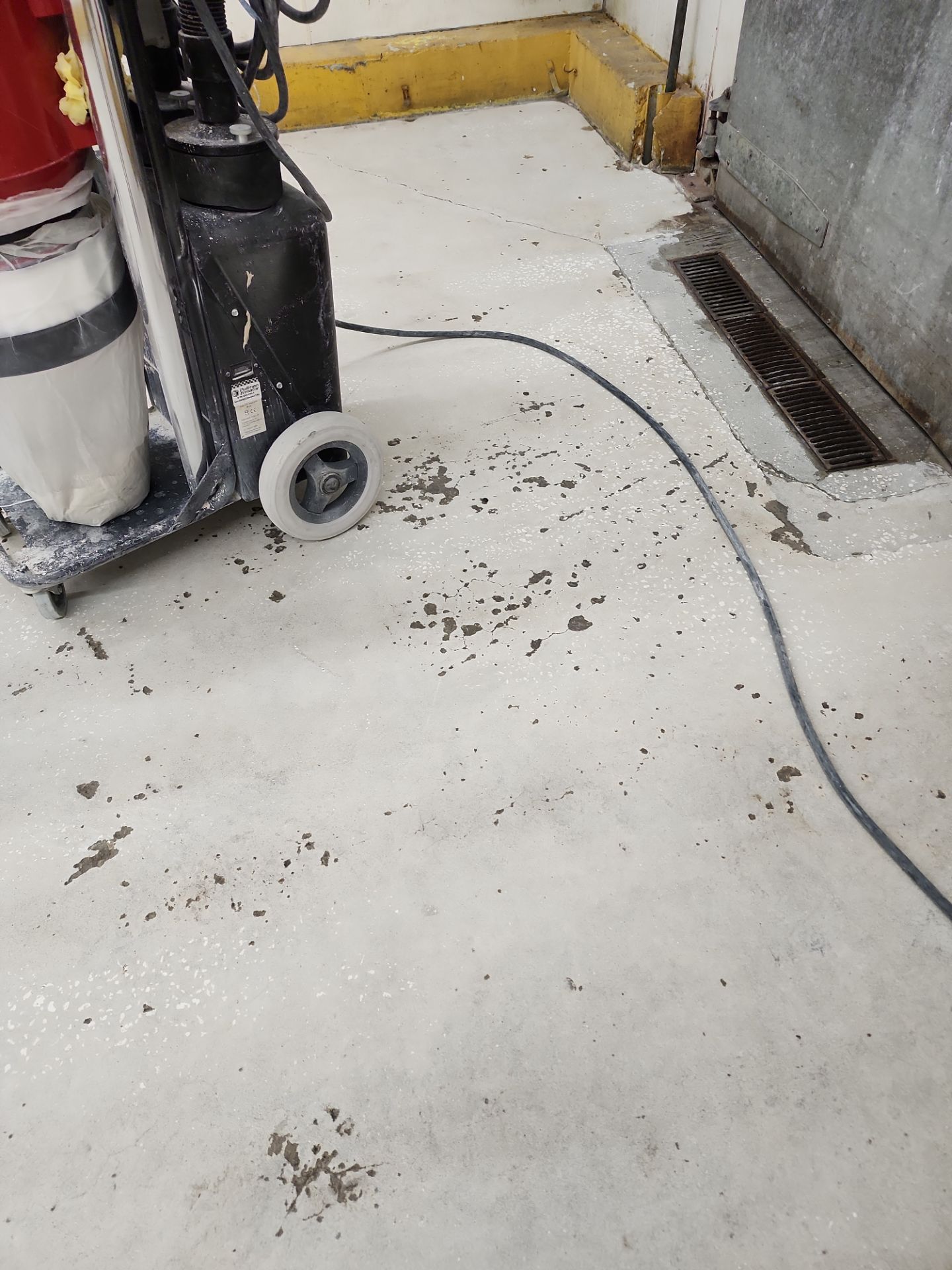 Fresco y Más Food Prep Area by Seamless Surfaces