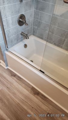Tub Upgrade w new Flooring