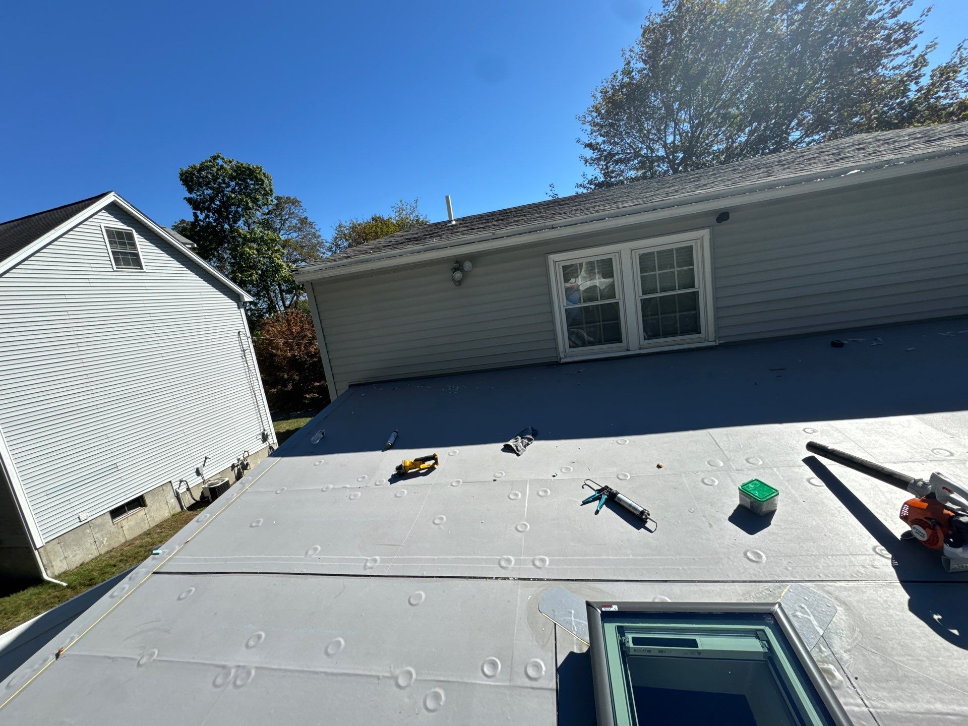 EPDM Roof & Vinyl Siding Replacement – Billerica, MA by Mighty Dog Roofing of Greater Middlesex County